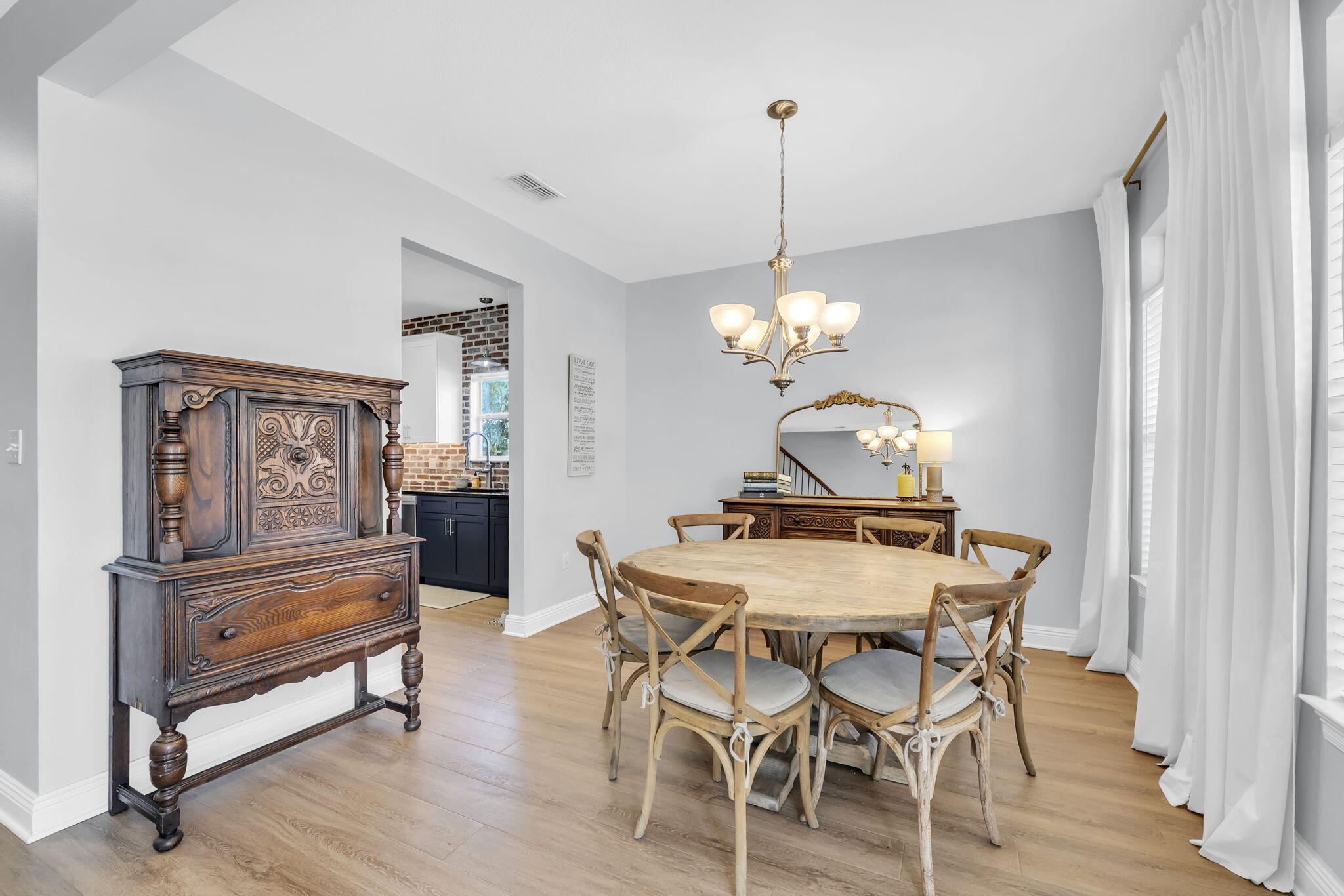 EAGLE BAY - Residential