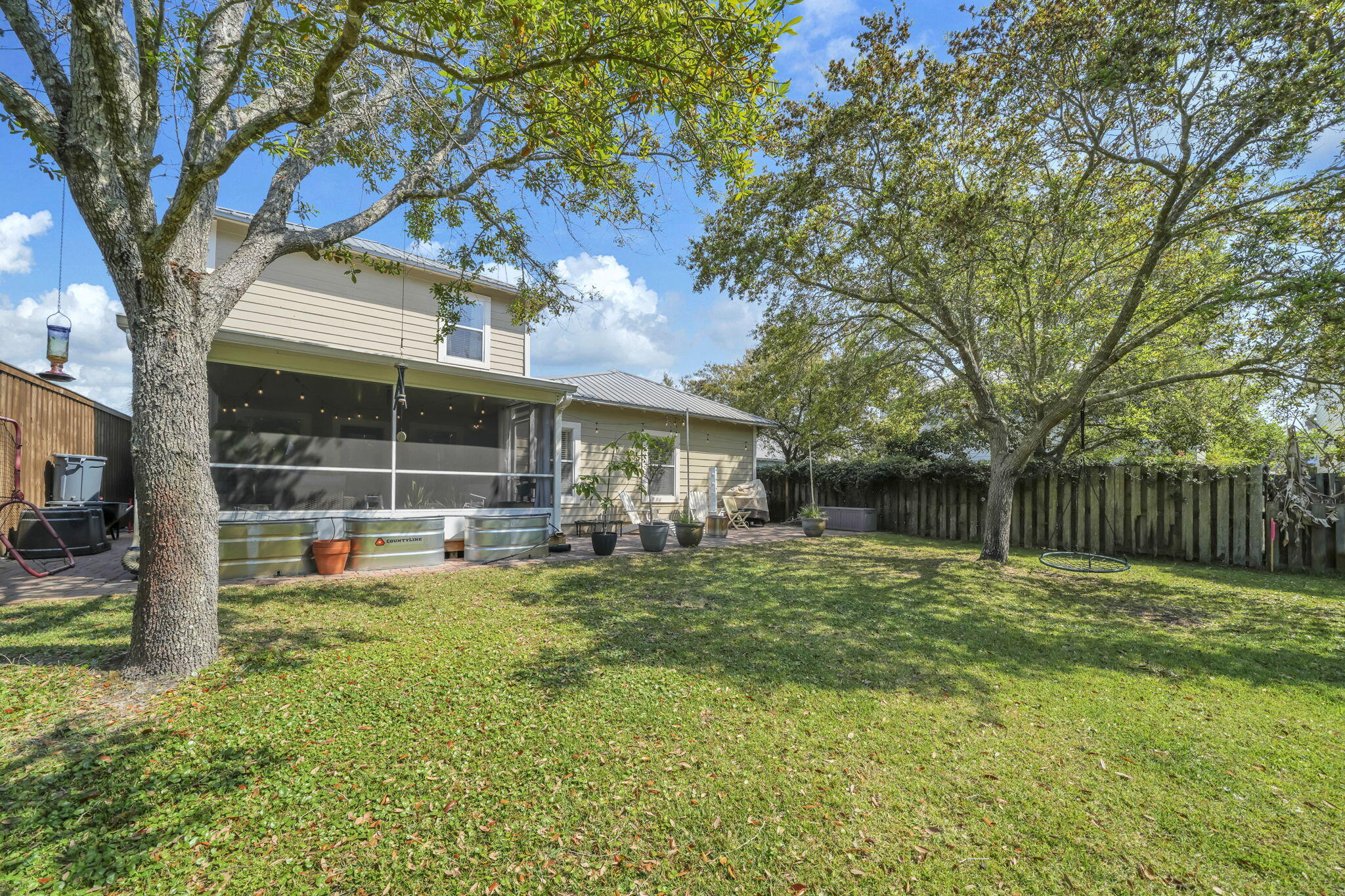 EAGLE BAY - Residential