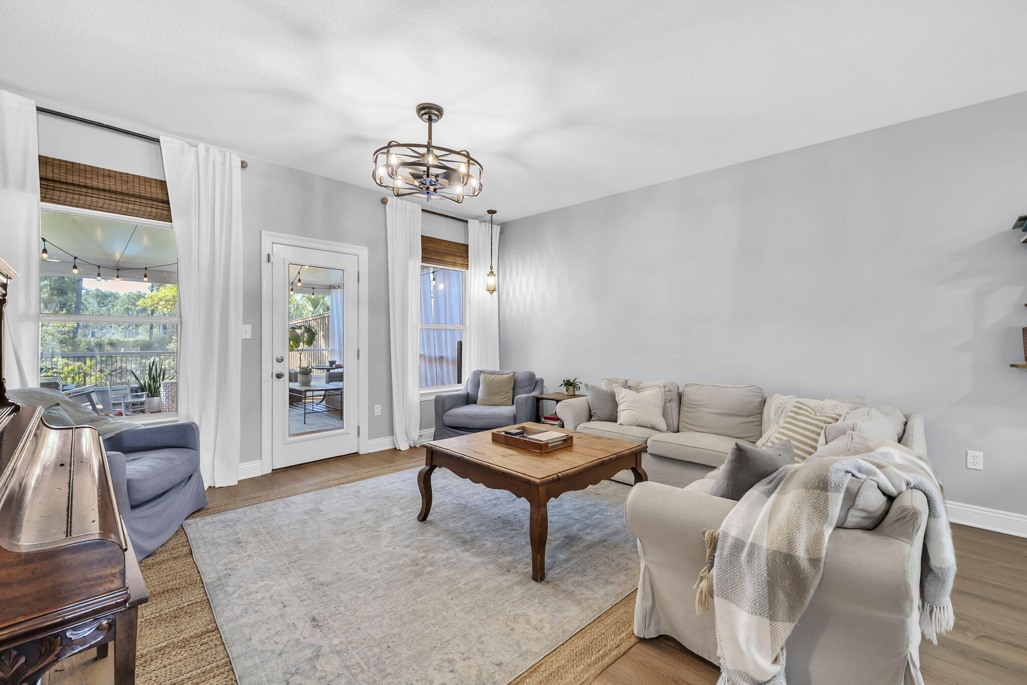 EAGLE BAY - Residential