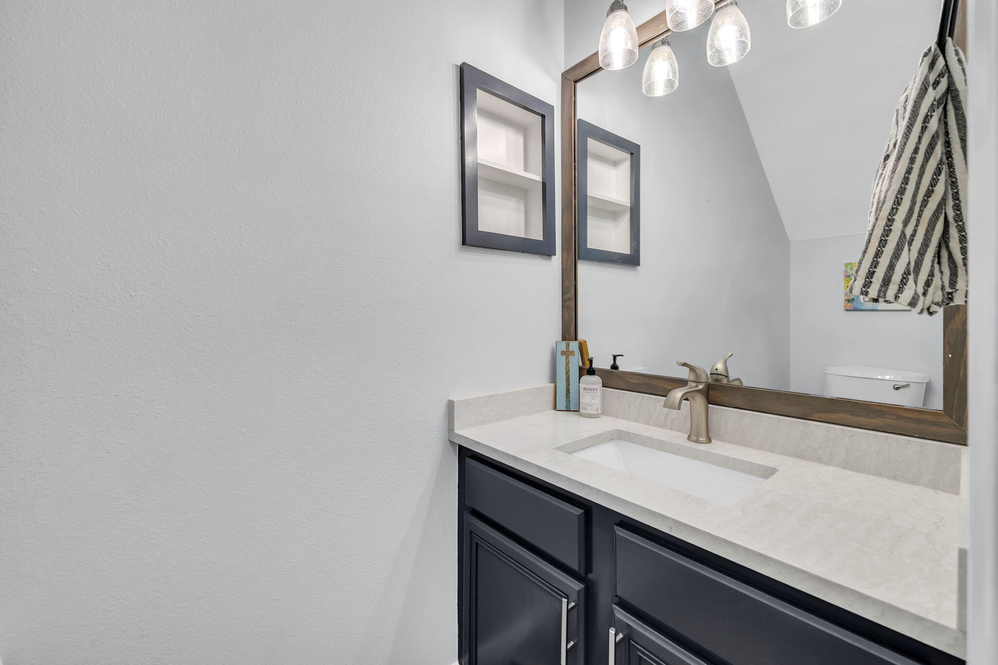 EAGLE BAY - Residential