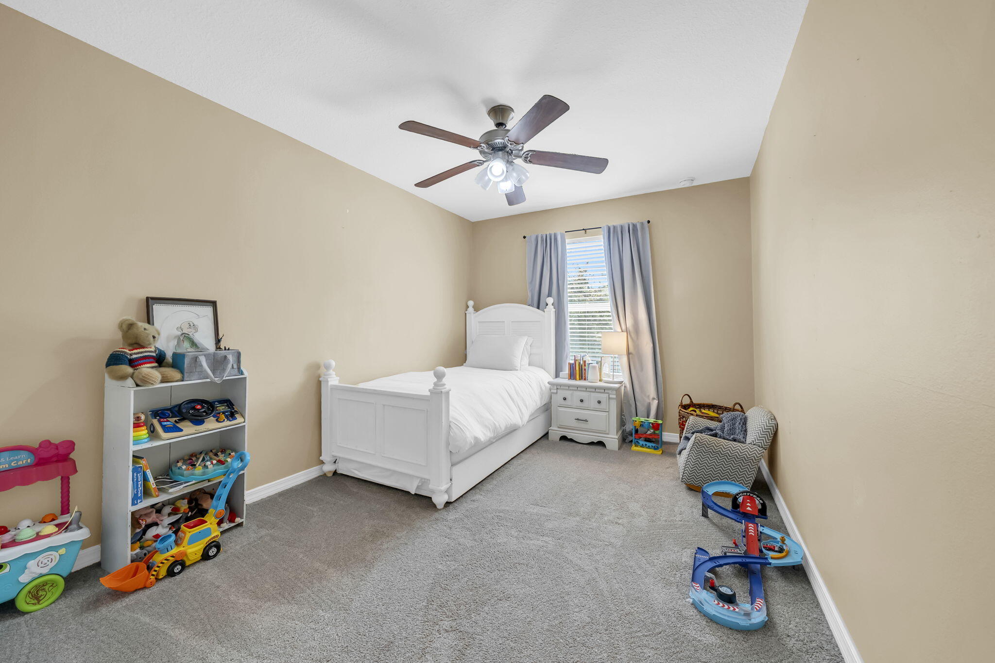 EAGLE BAY - Residential