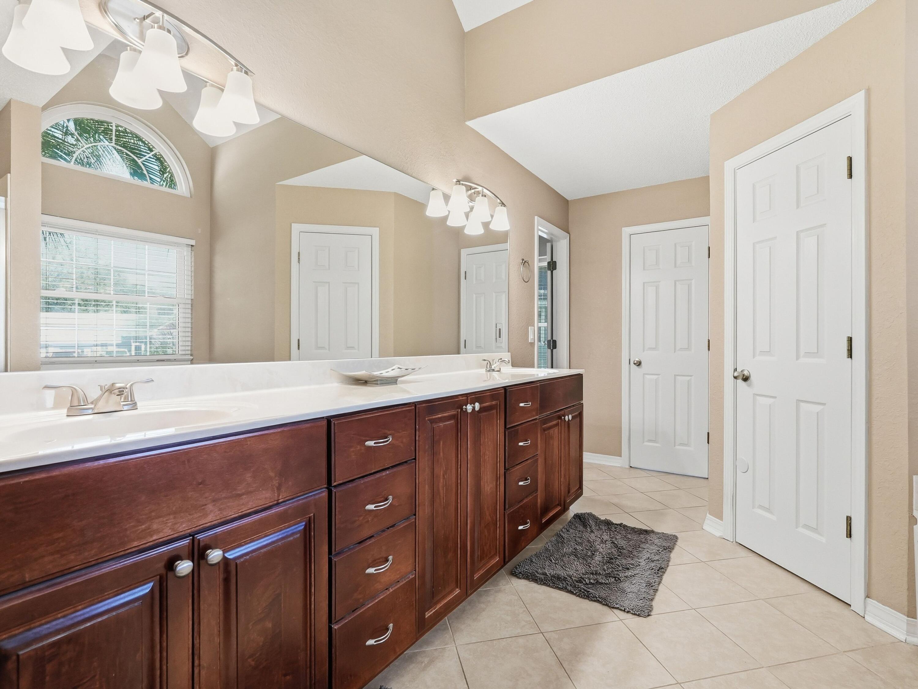 INDIAN SHORES PH 1 - Residential