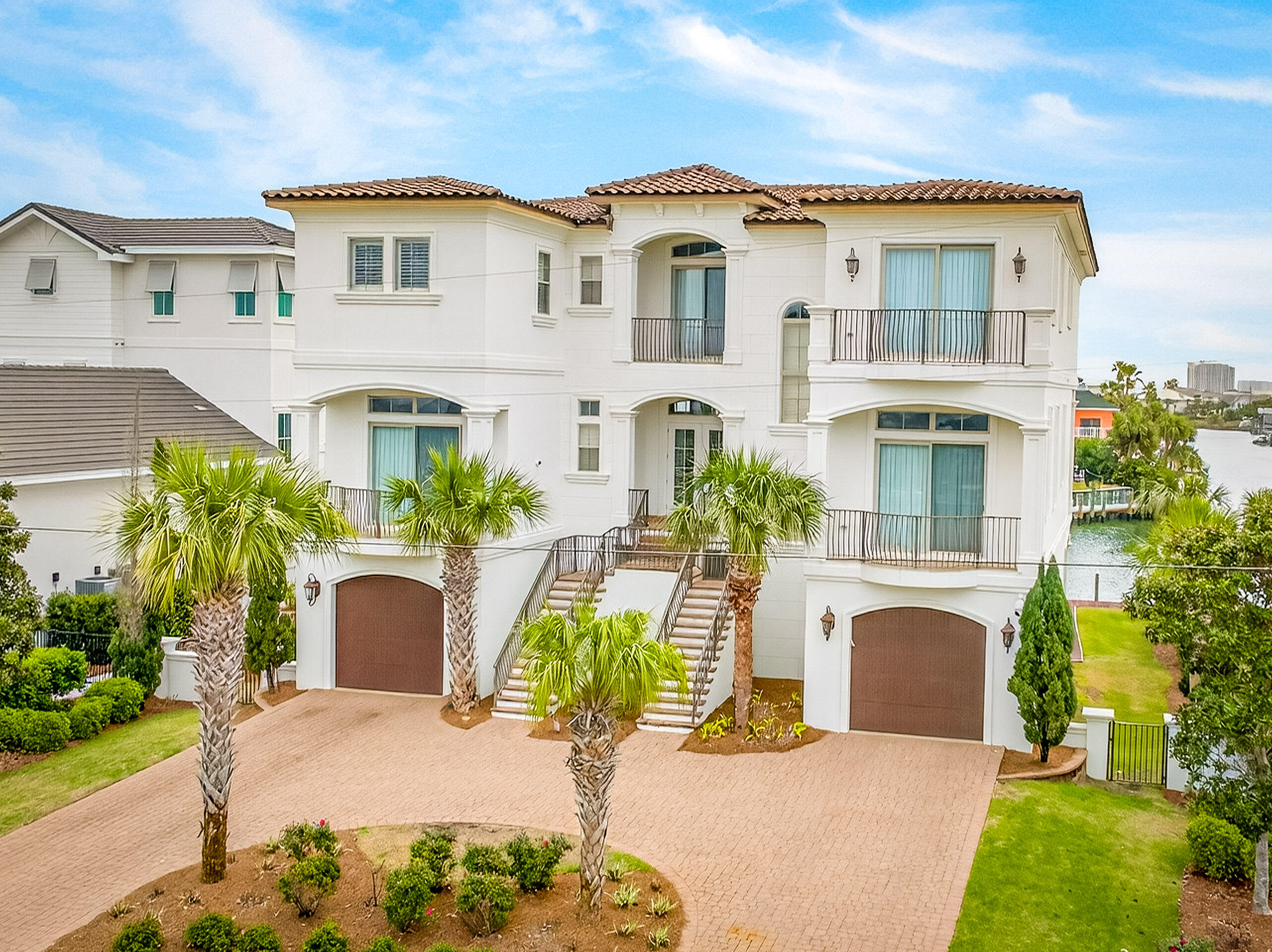 HOLIDAY ISLE - Residential