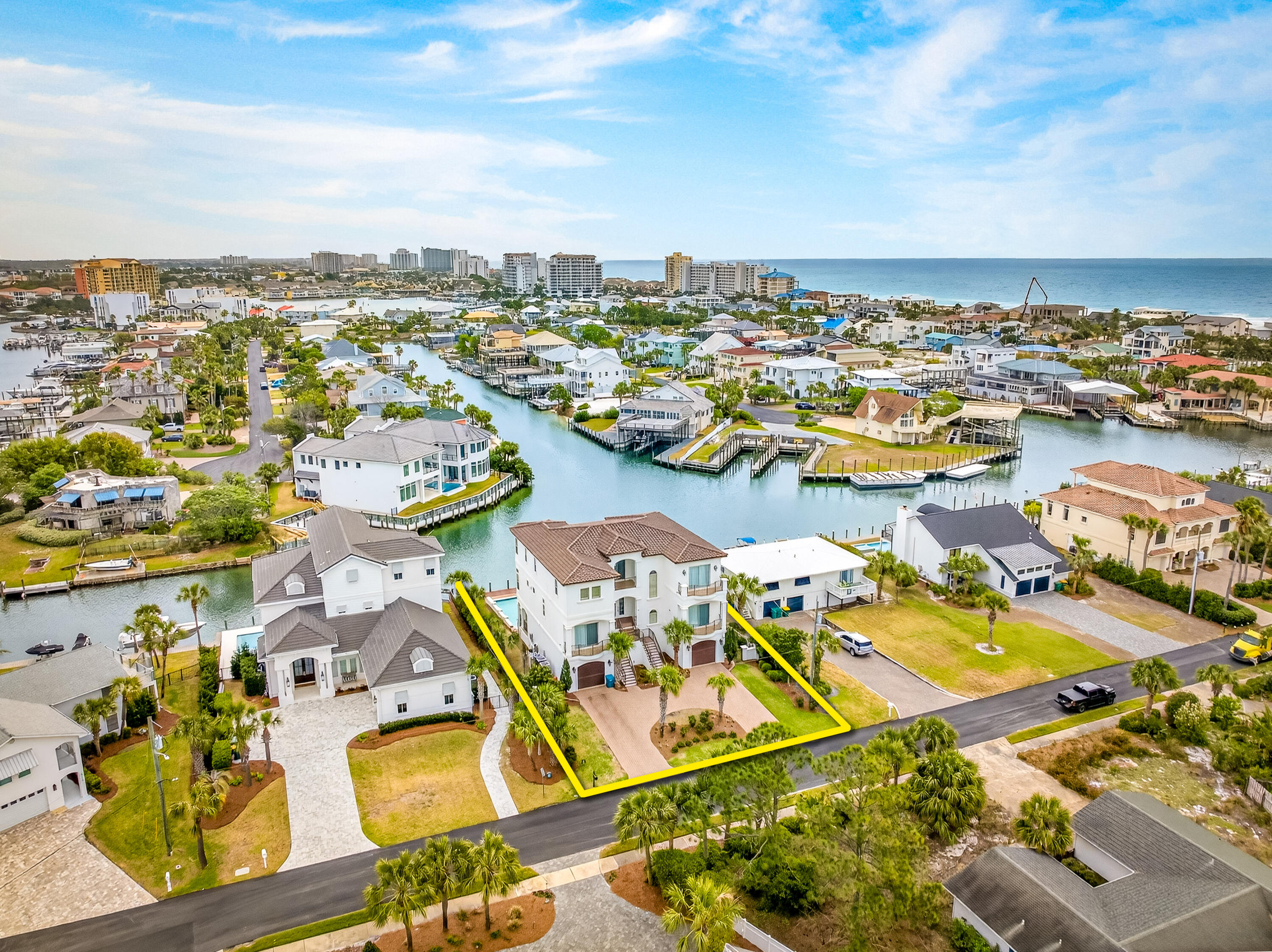 HOLIDAY ISLE - Residential