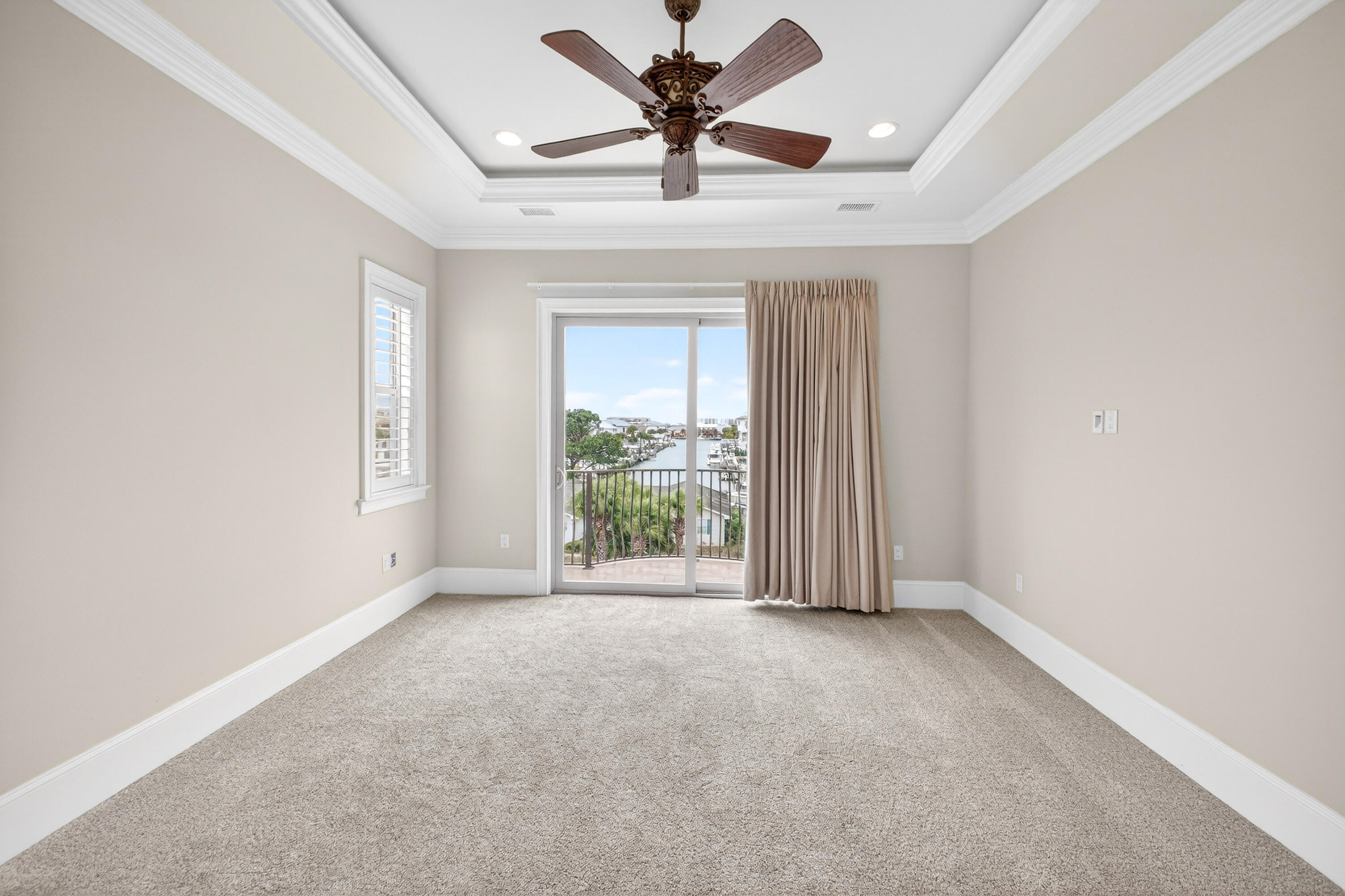 HOLIDAY ISLE - Residential