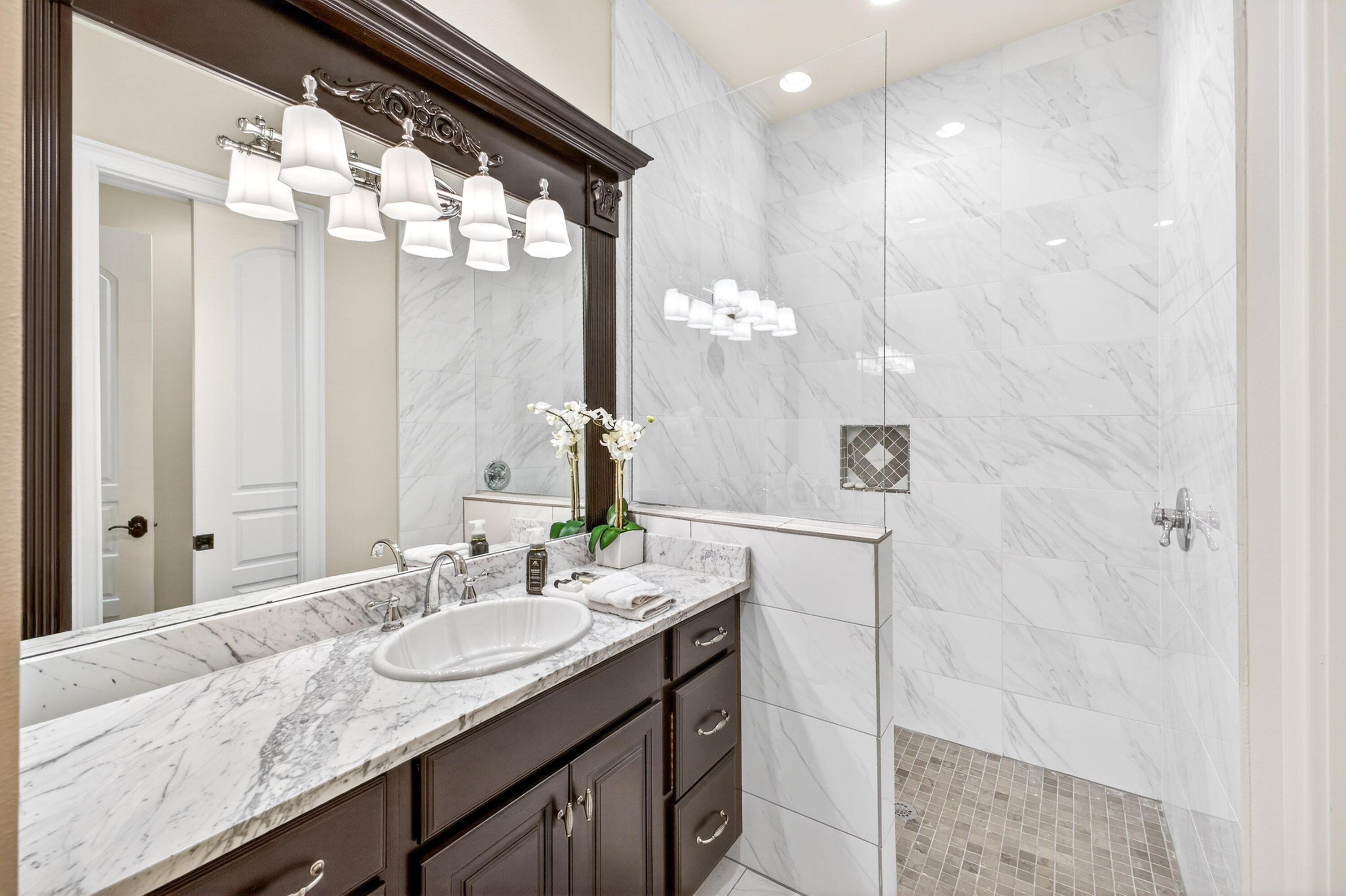 HOLIDAY ISLE - Residential