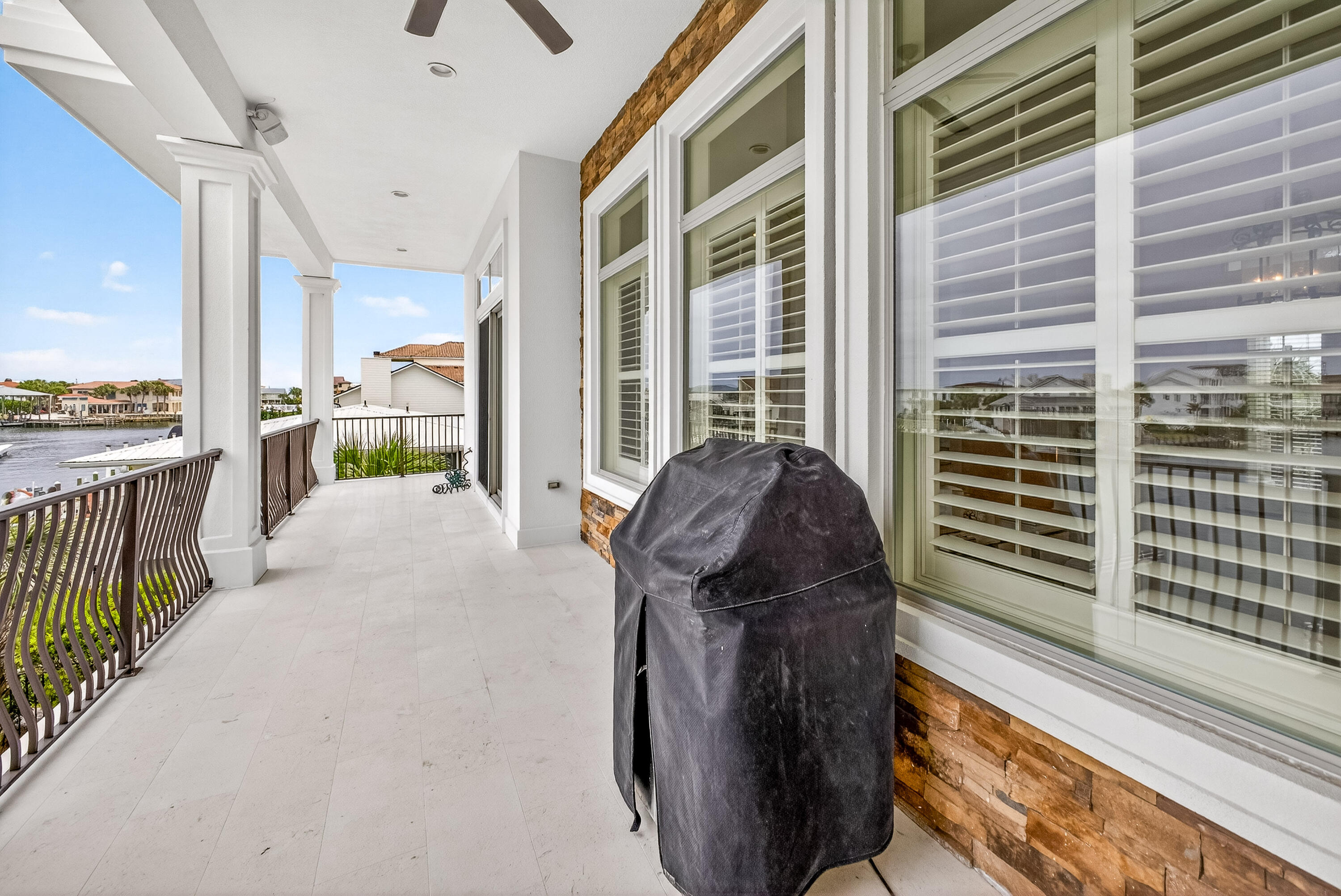 HOLIDAY ISLE - Residential