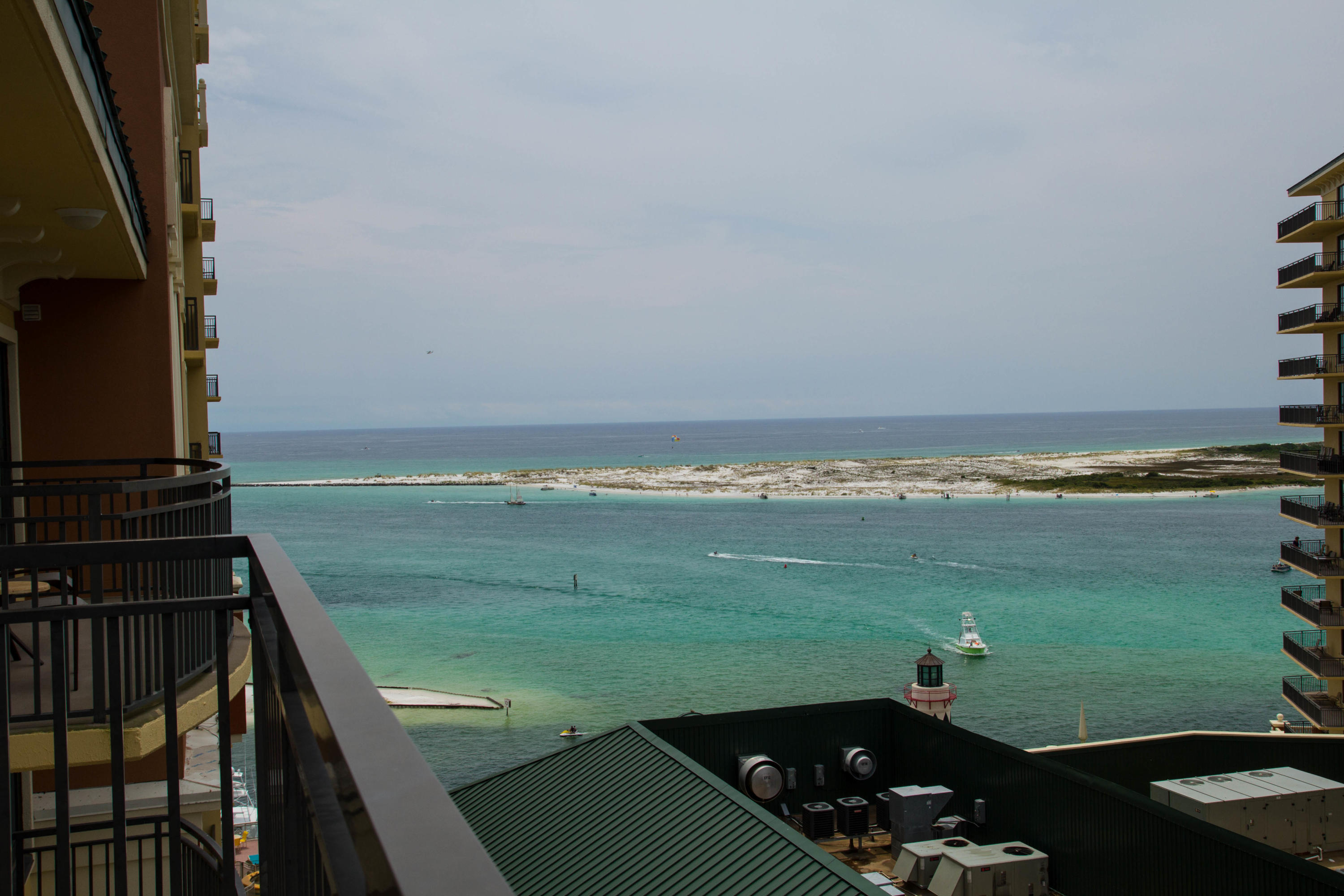 EMERALD GRANDE - Residential