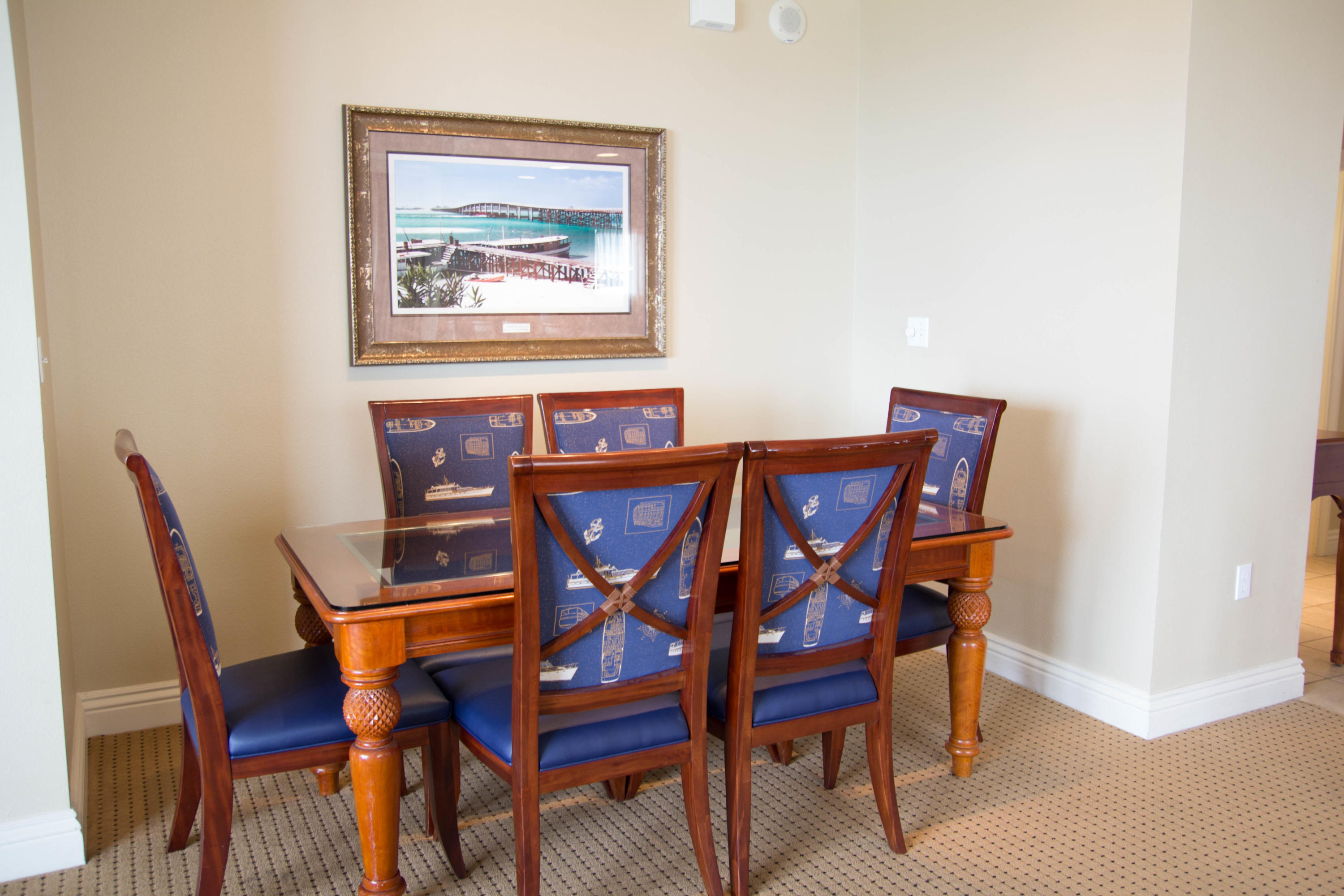 EMERALD GRANDE - Residential