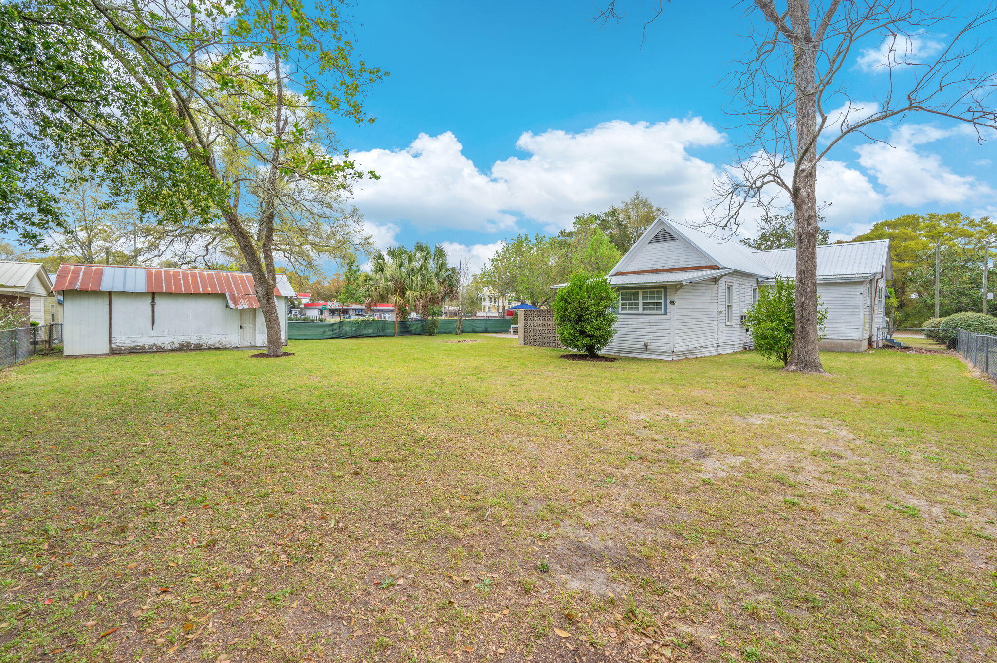 TOWN OF DEFUNIAK SPRINGS - Residential