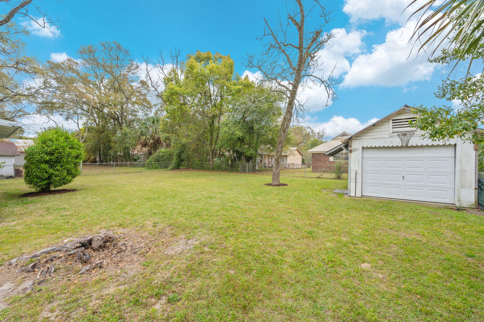 TOWN OF DEFUNIAK SPRINGS - Residential