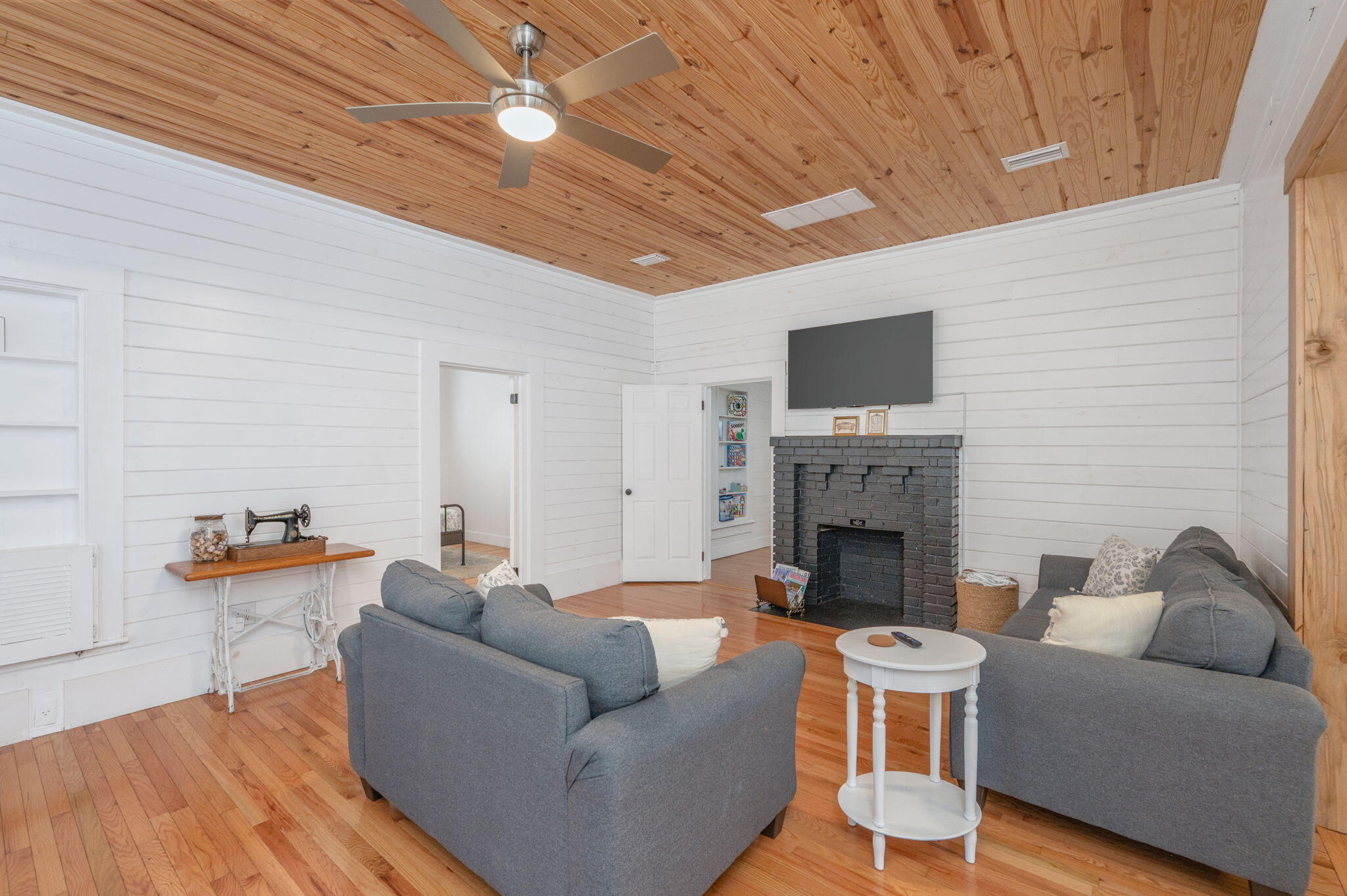 TOWN OF DEFUNIAK SPRINGS - Residential