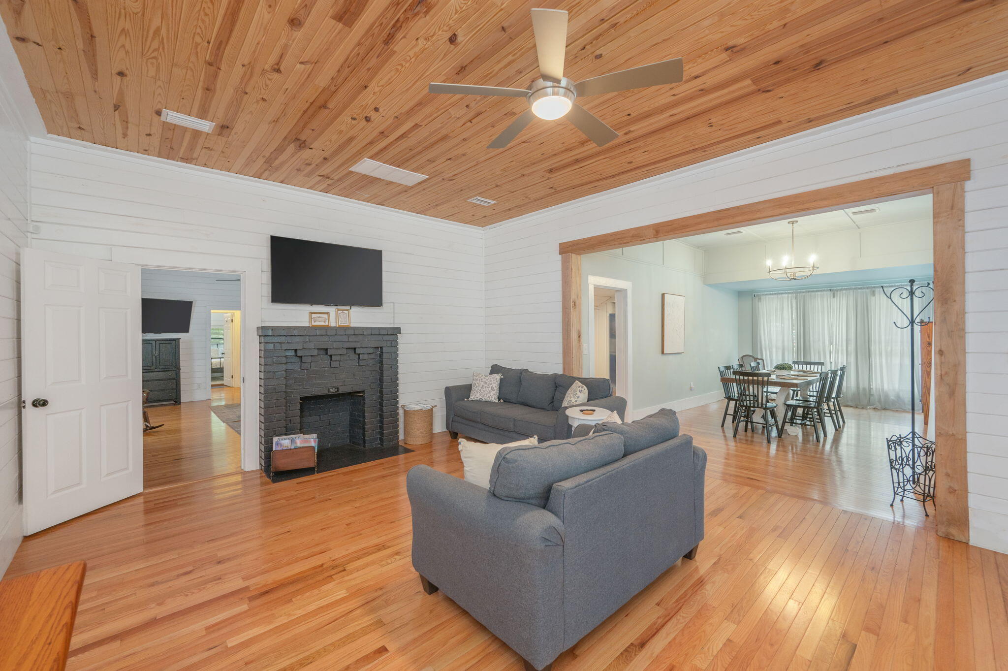 TOWN OF DEFUNIAK SPRINGS - Residential