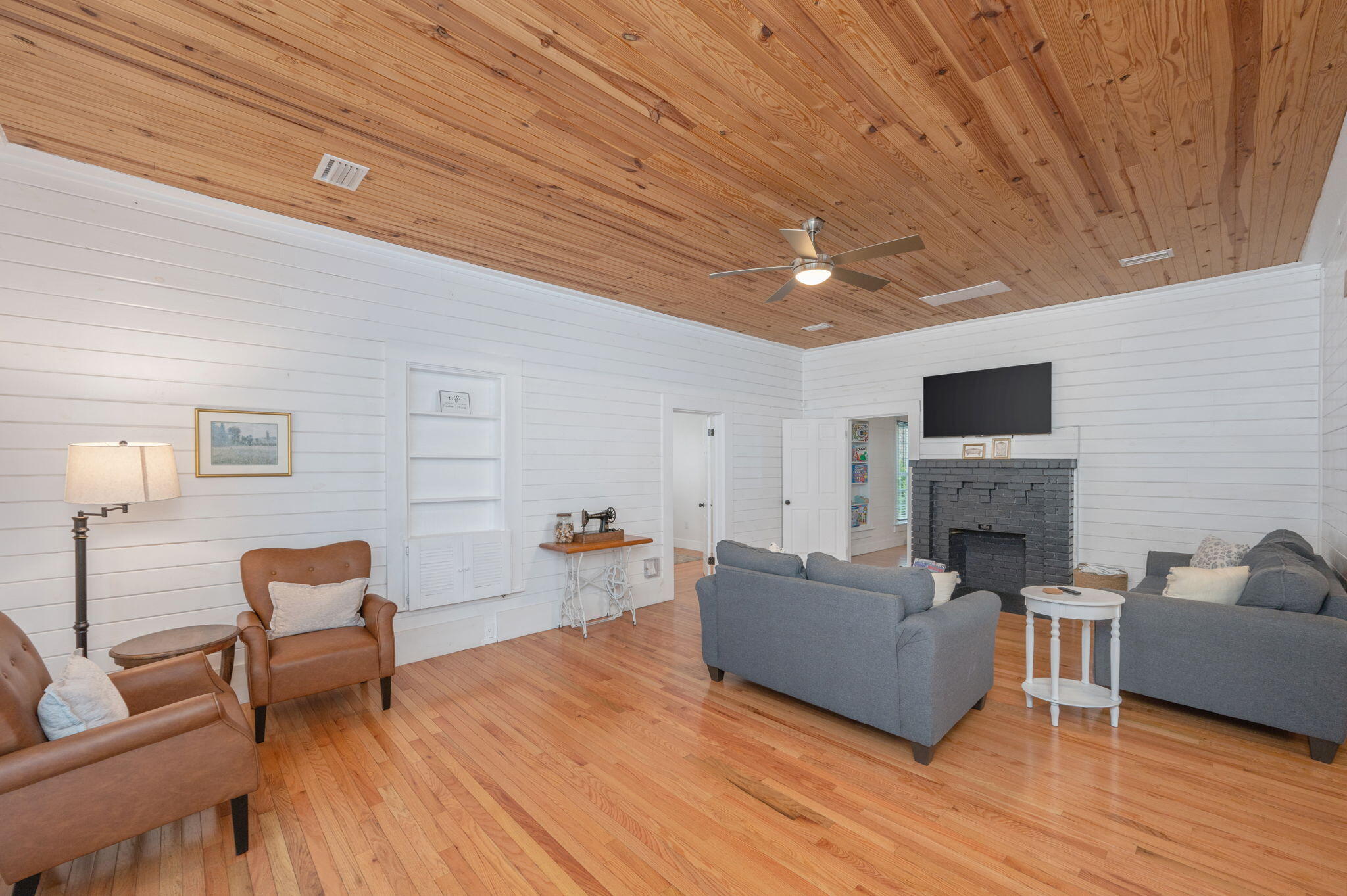 TOWN OF DEFUNIAK SPRINGS - Residential