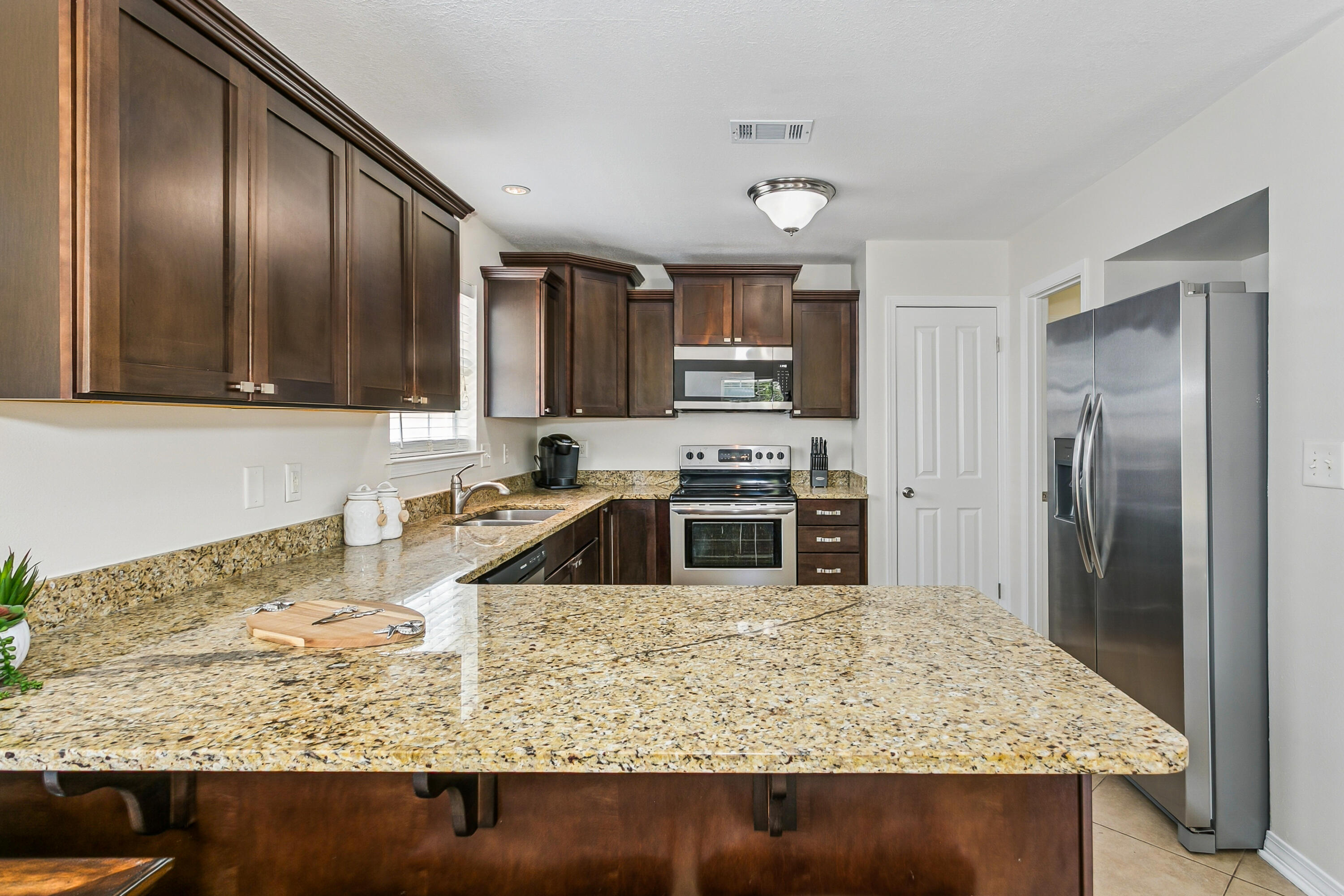 MEADOW WOODS - Residential