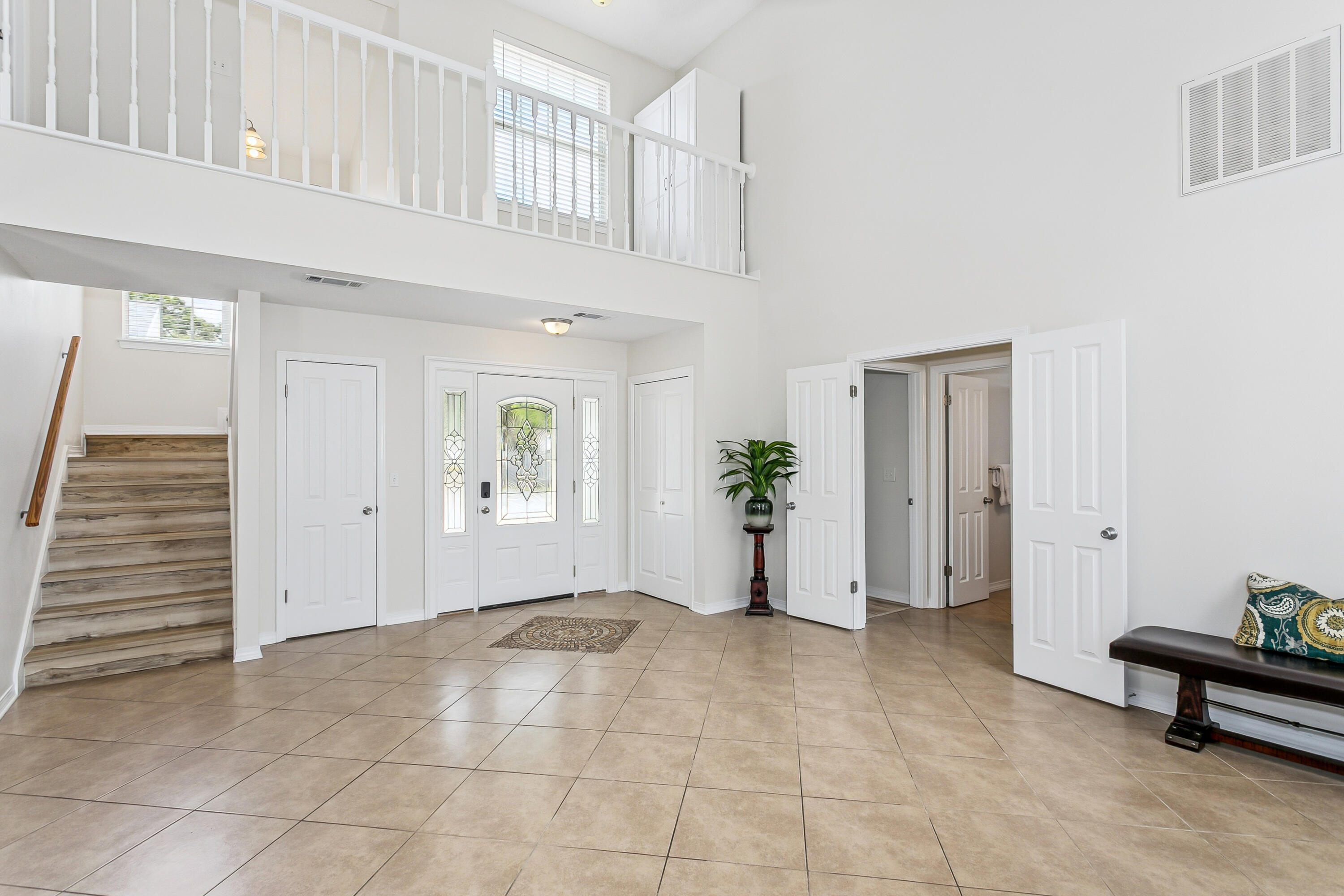 MEADOW WOODS - Residential