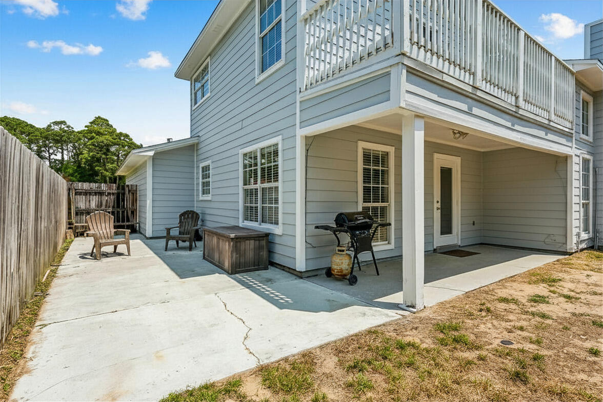 MEADOW WOODS - Residential