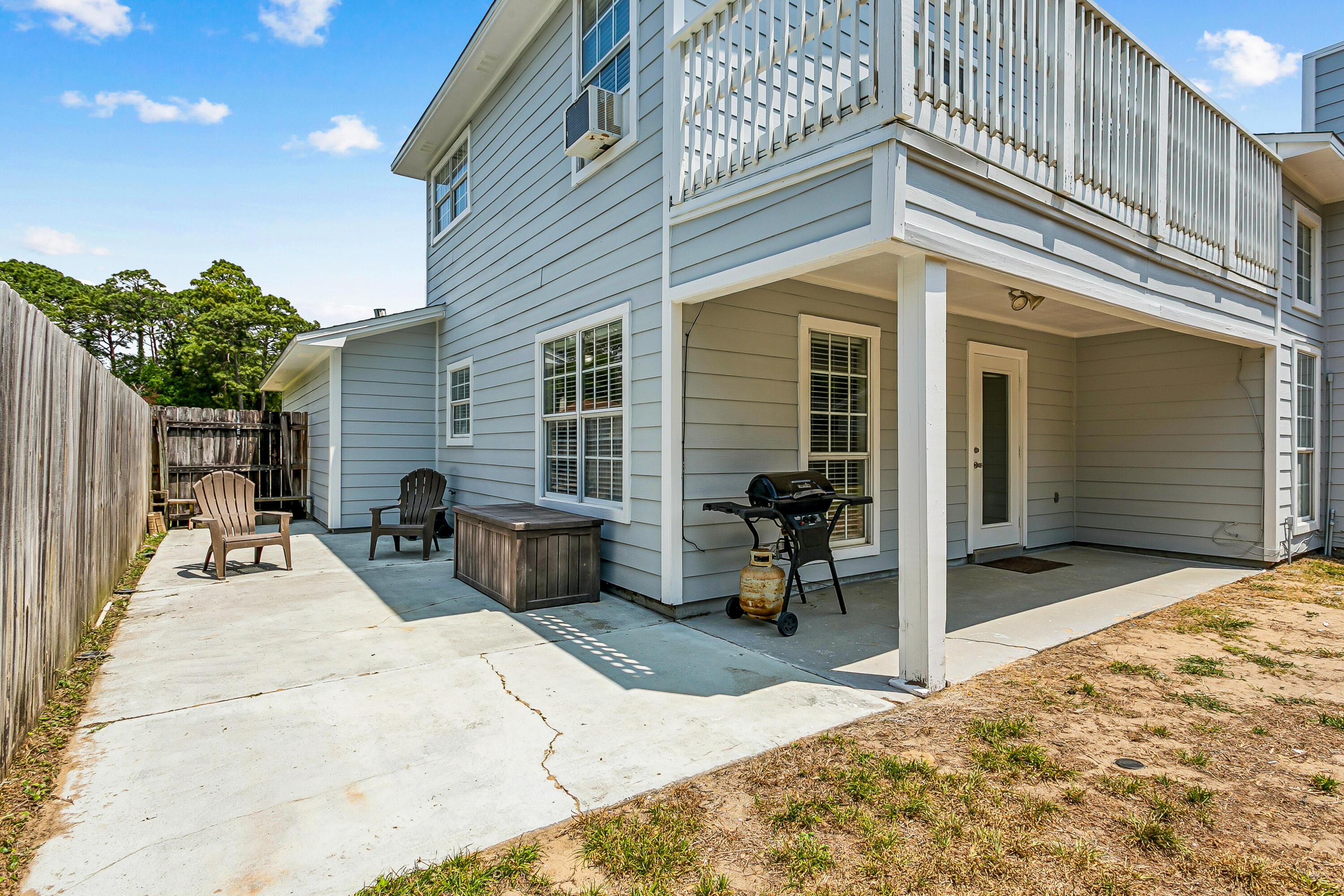 MEADOW WOODS - Residential