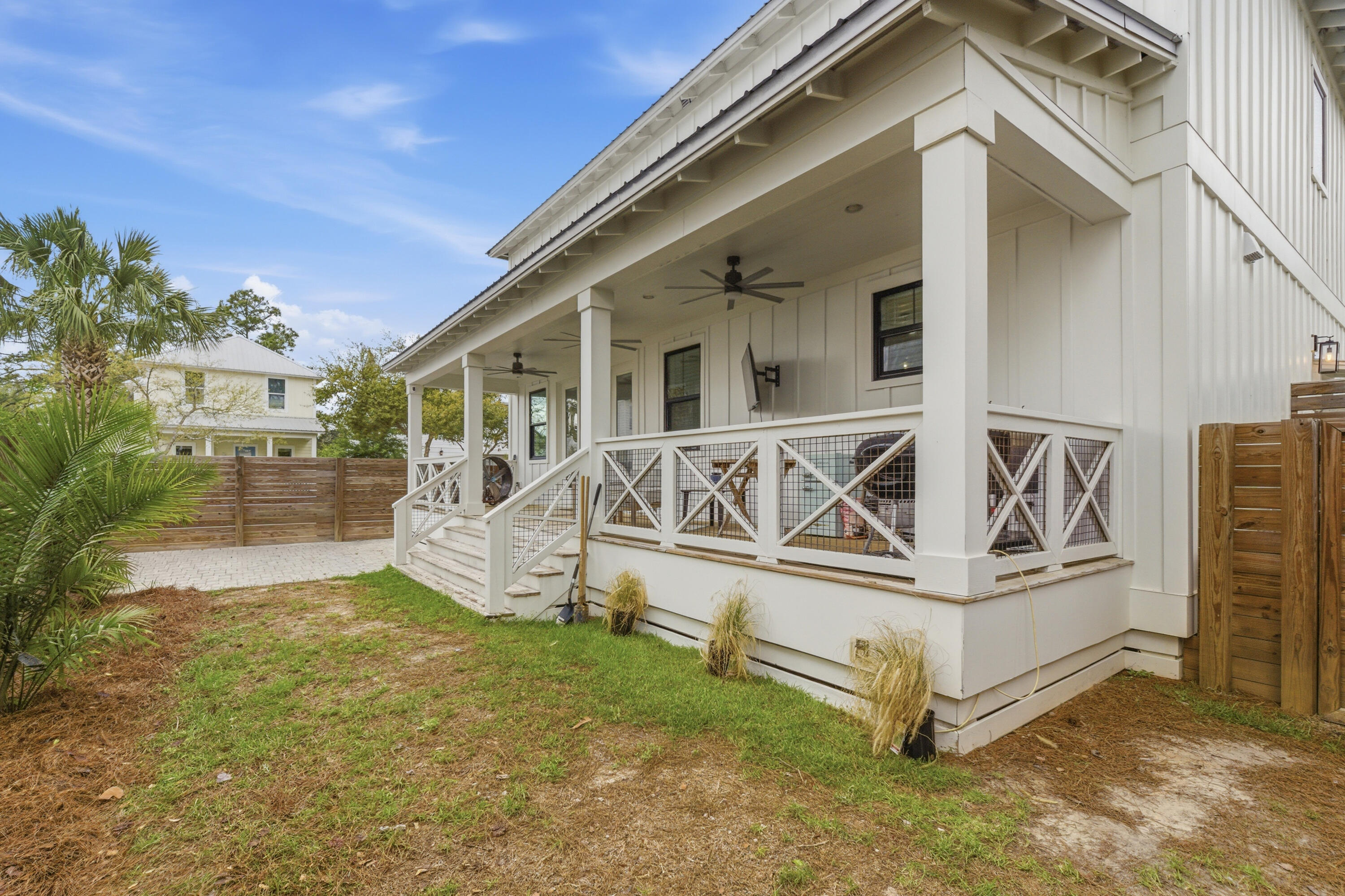 HIDDEN GROVE - Residential