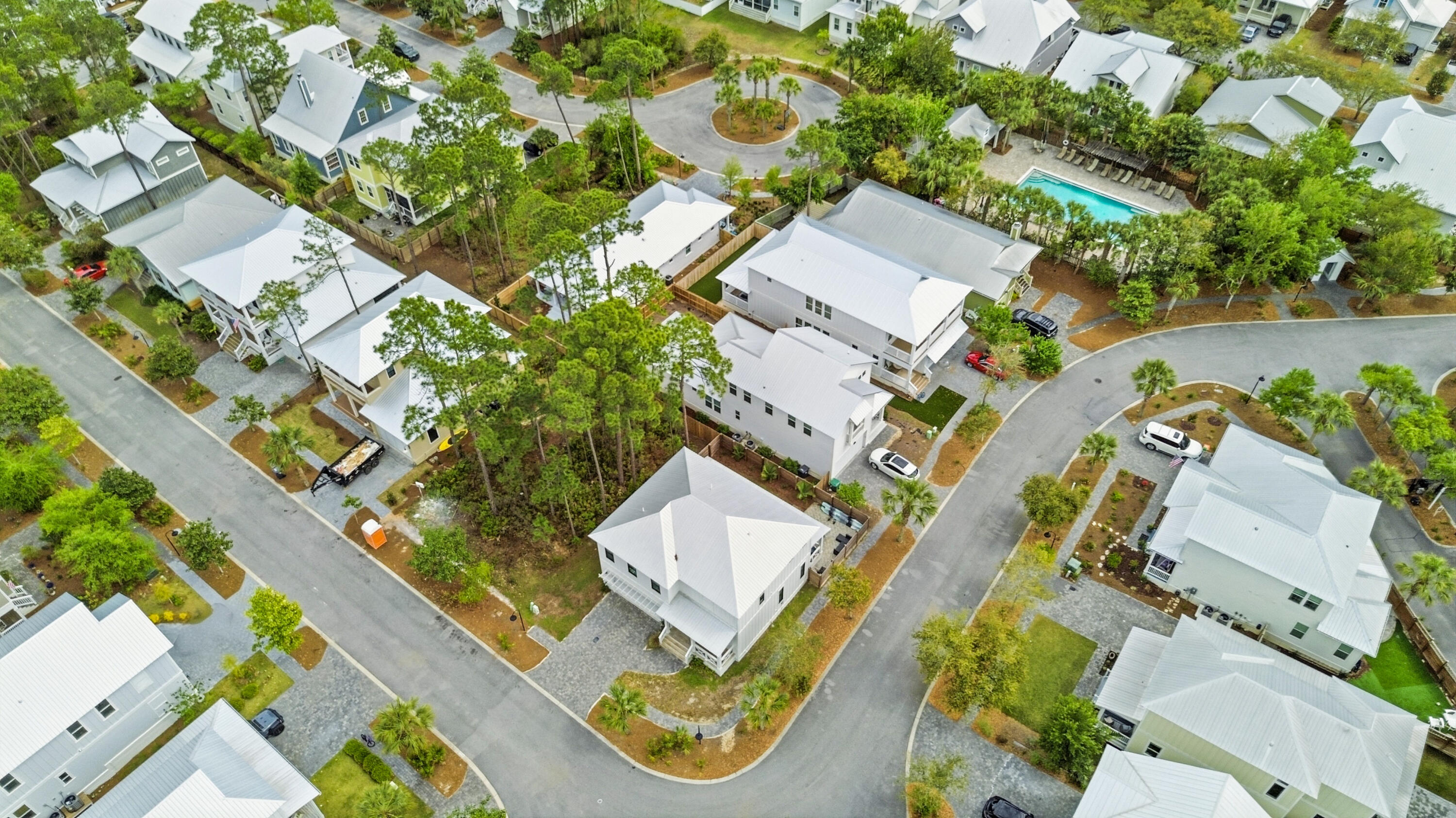 HIDDEN GROVE - Residential