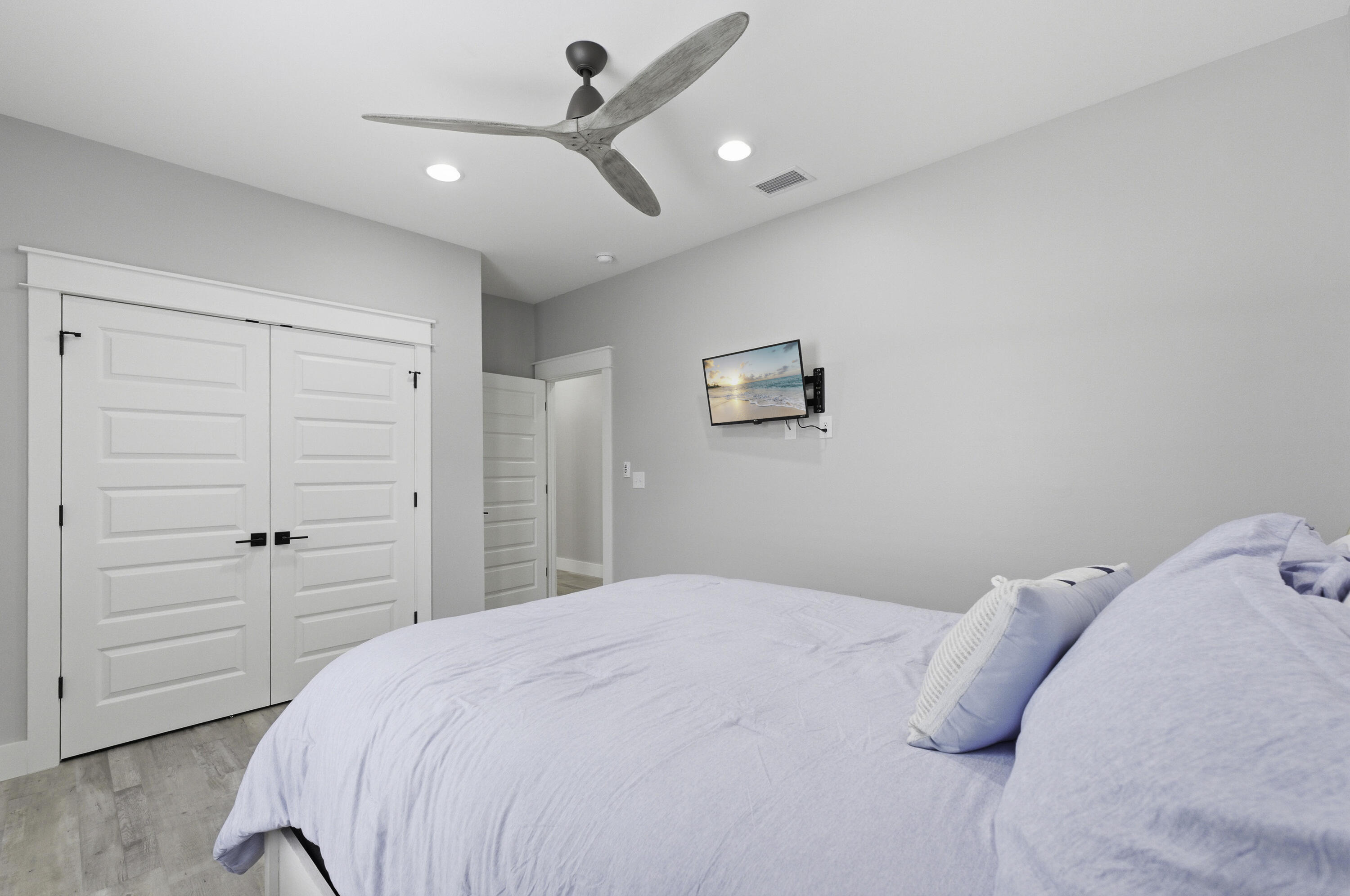 HIDDEN GROVE - Residential