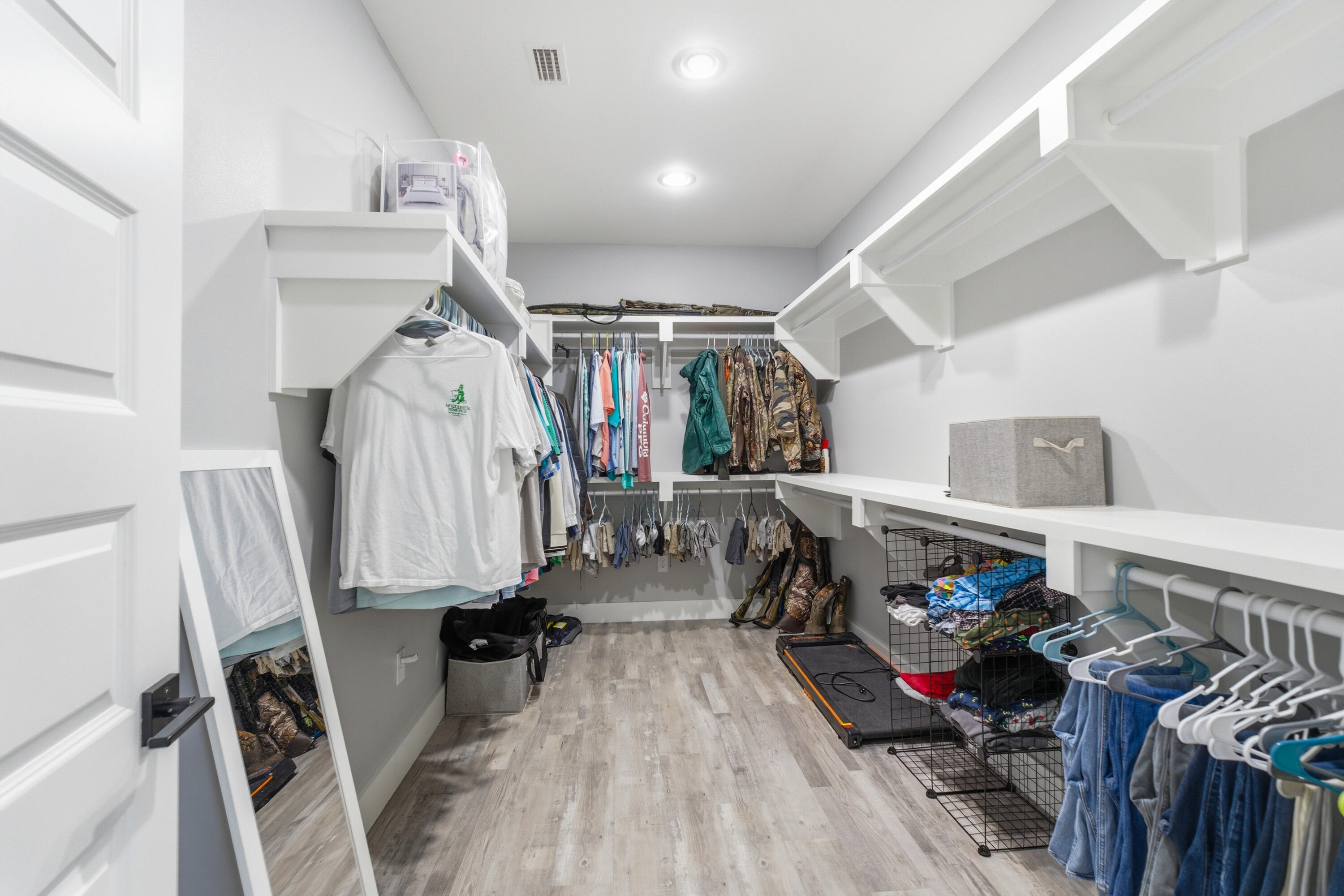 HIDDEN GROVE - Residential