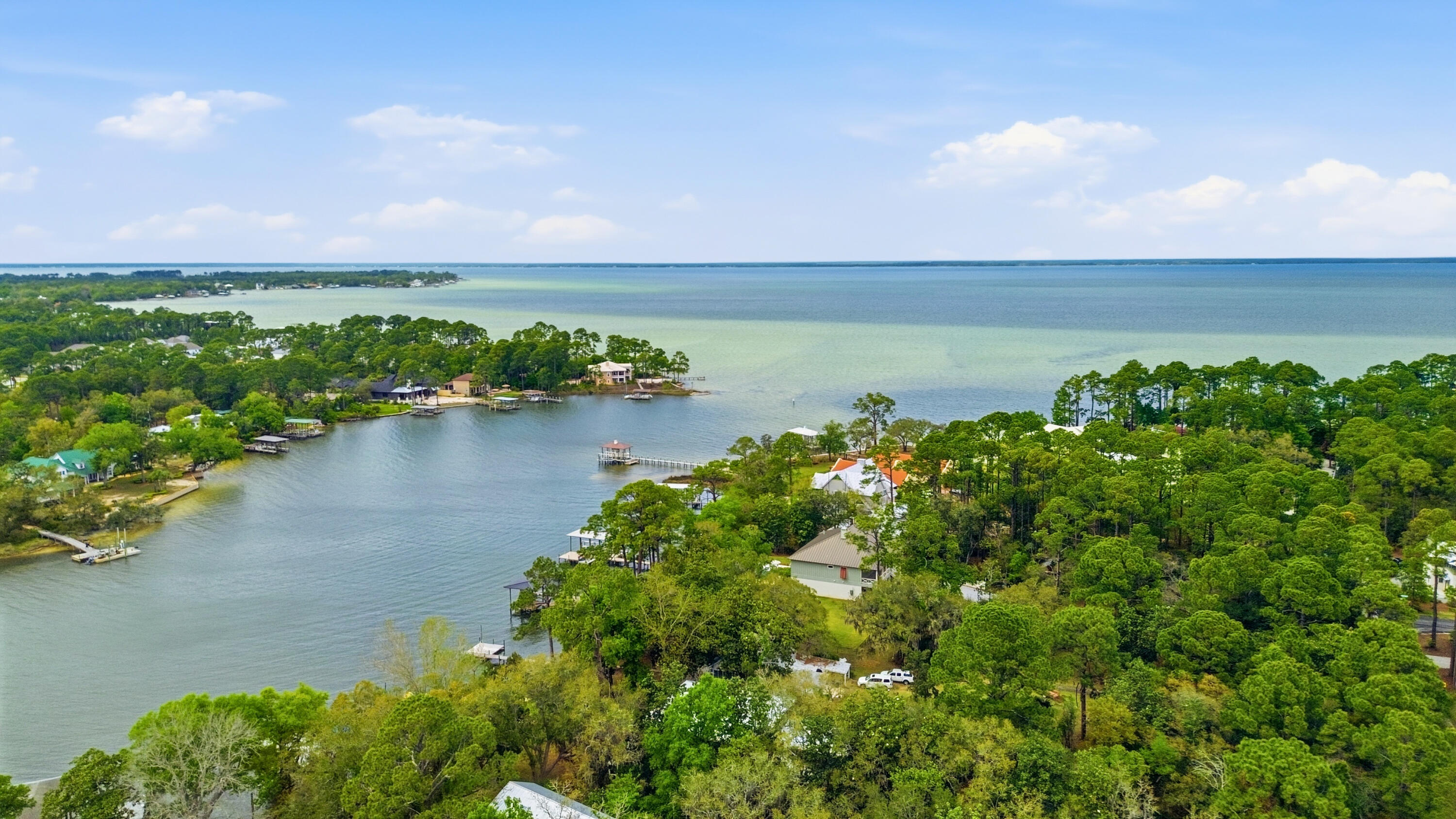 HIDDEN GROVE - Residential