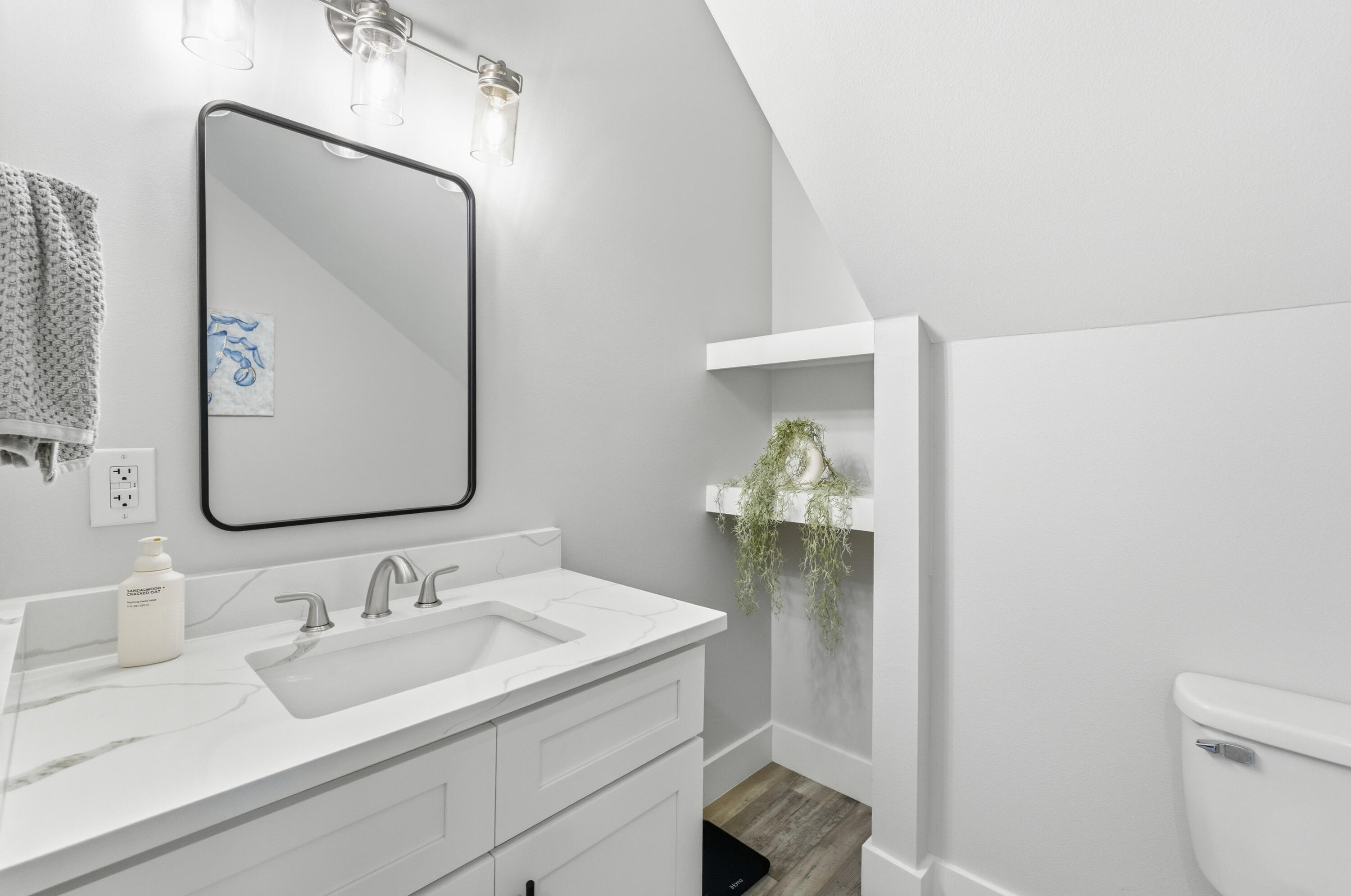 HIDDEN GROVE - Residential