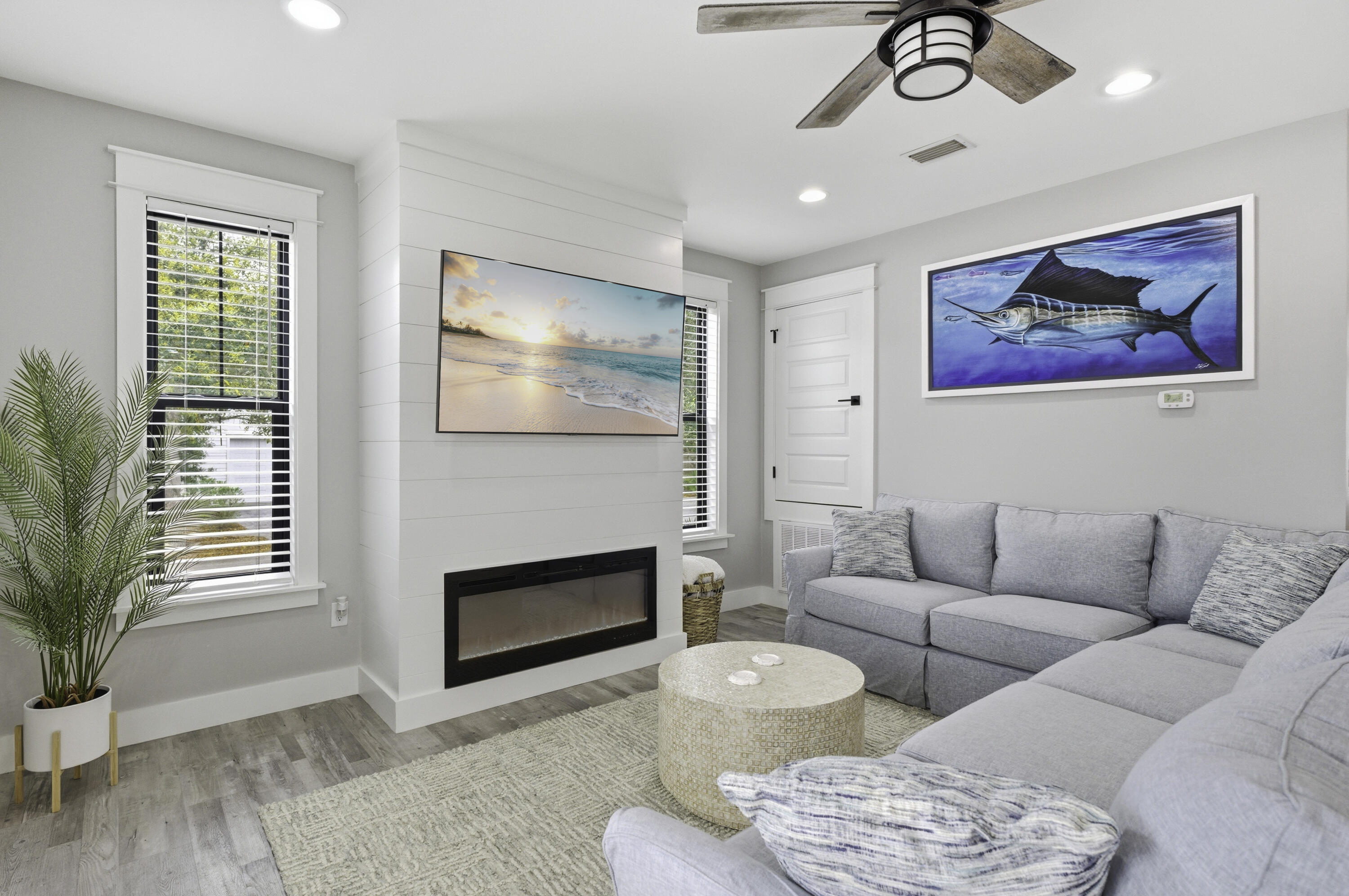 HIDDEN GROVE - Residential