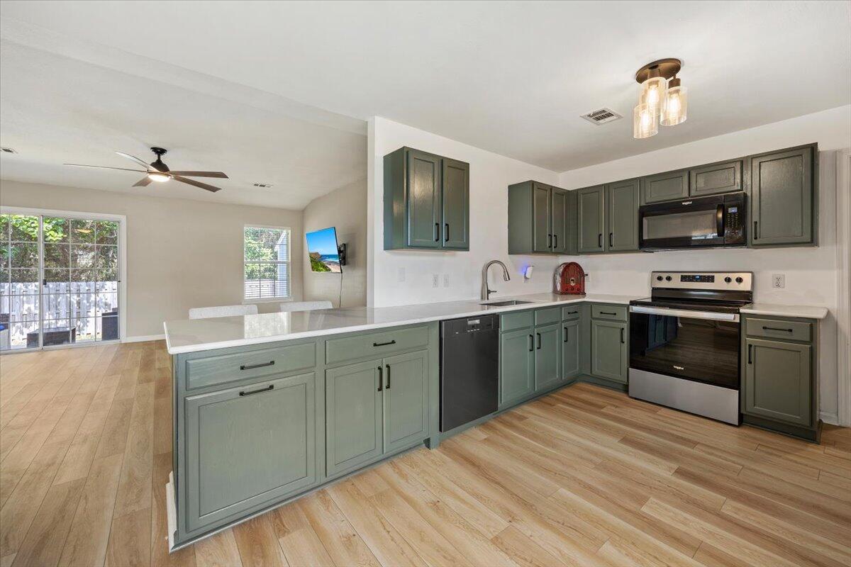 HARLAN SQUARE S/D - Residential