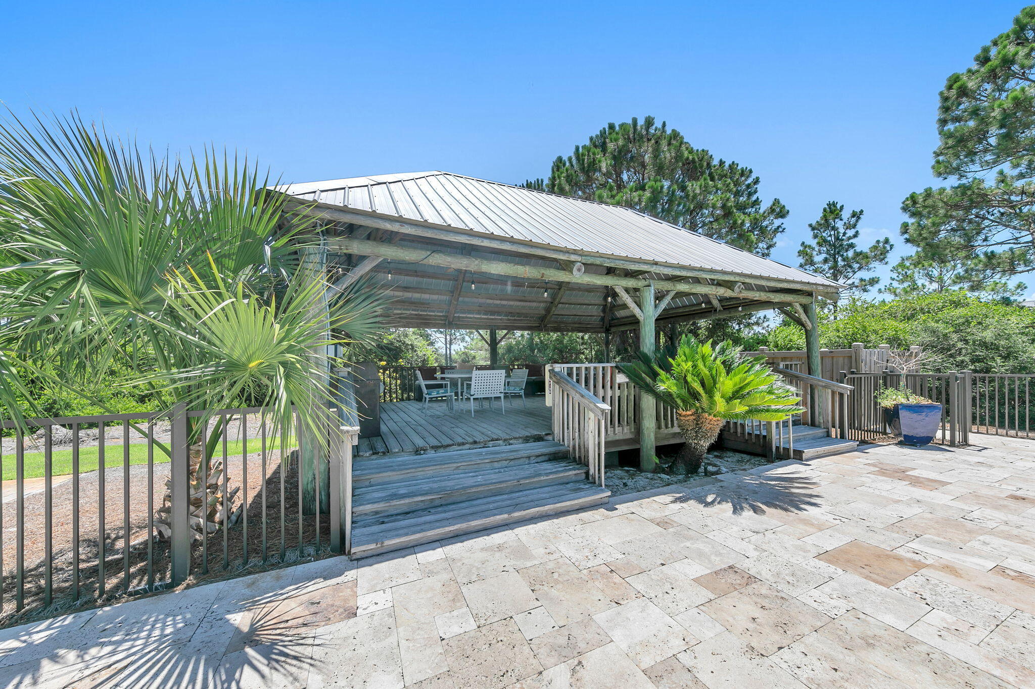 BEACHFRONT 2 PH 1 - Residential