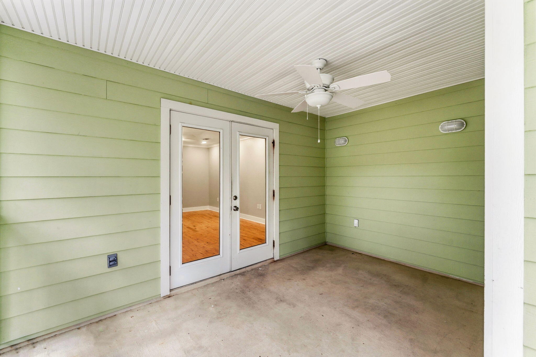 BAY MAGNOLIA - Residential Lease