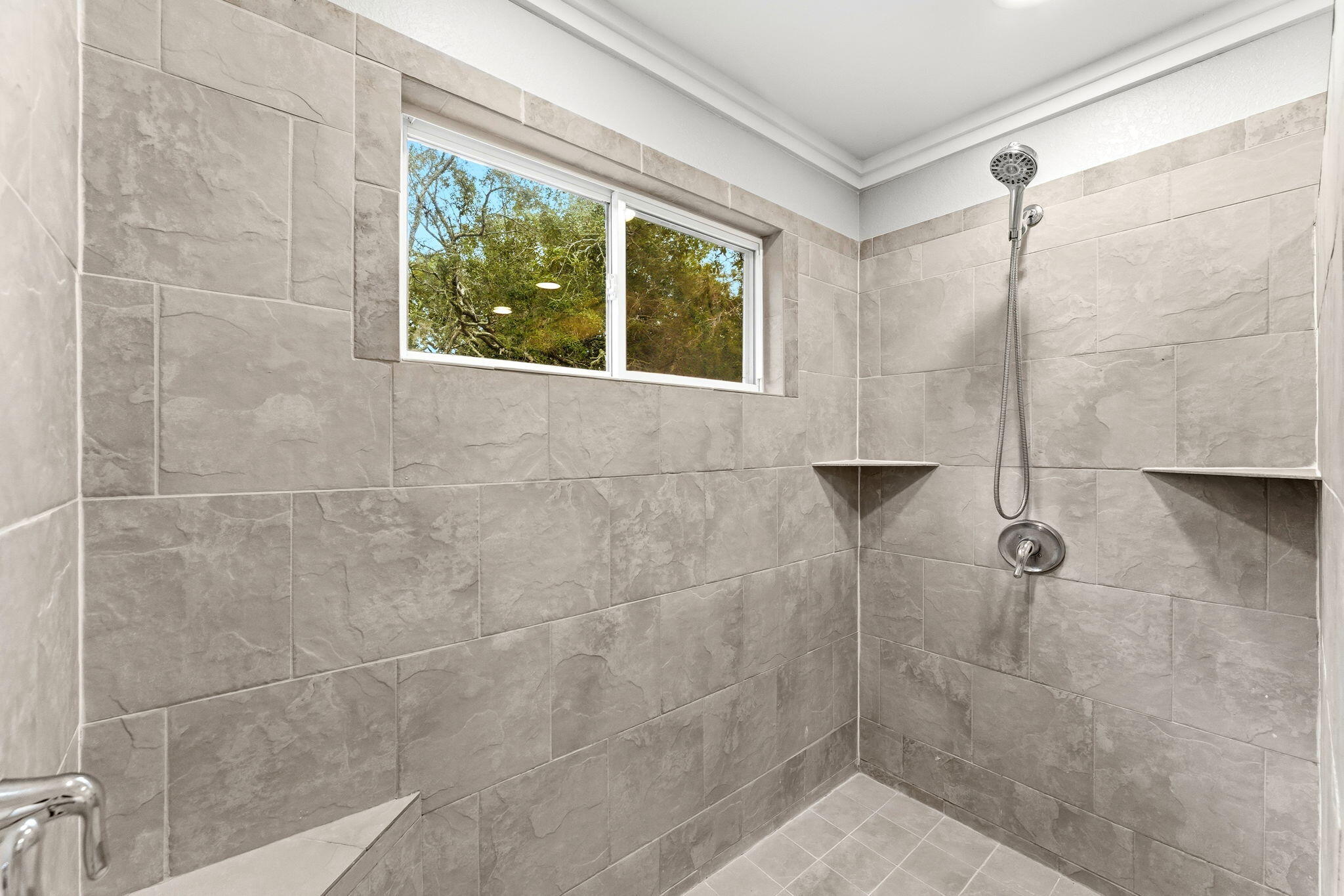 BAY MAGNOLIA - Residential Lease