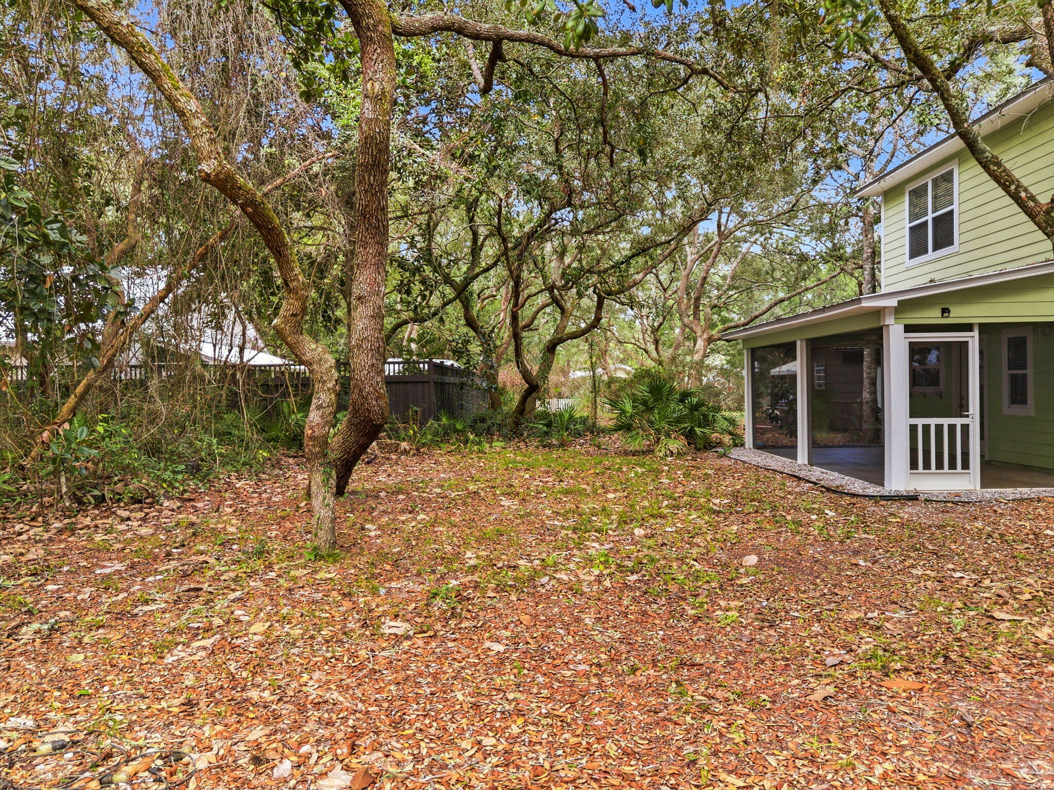 BAY MAGNOLIA - Residential Lease