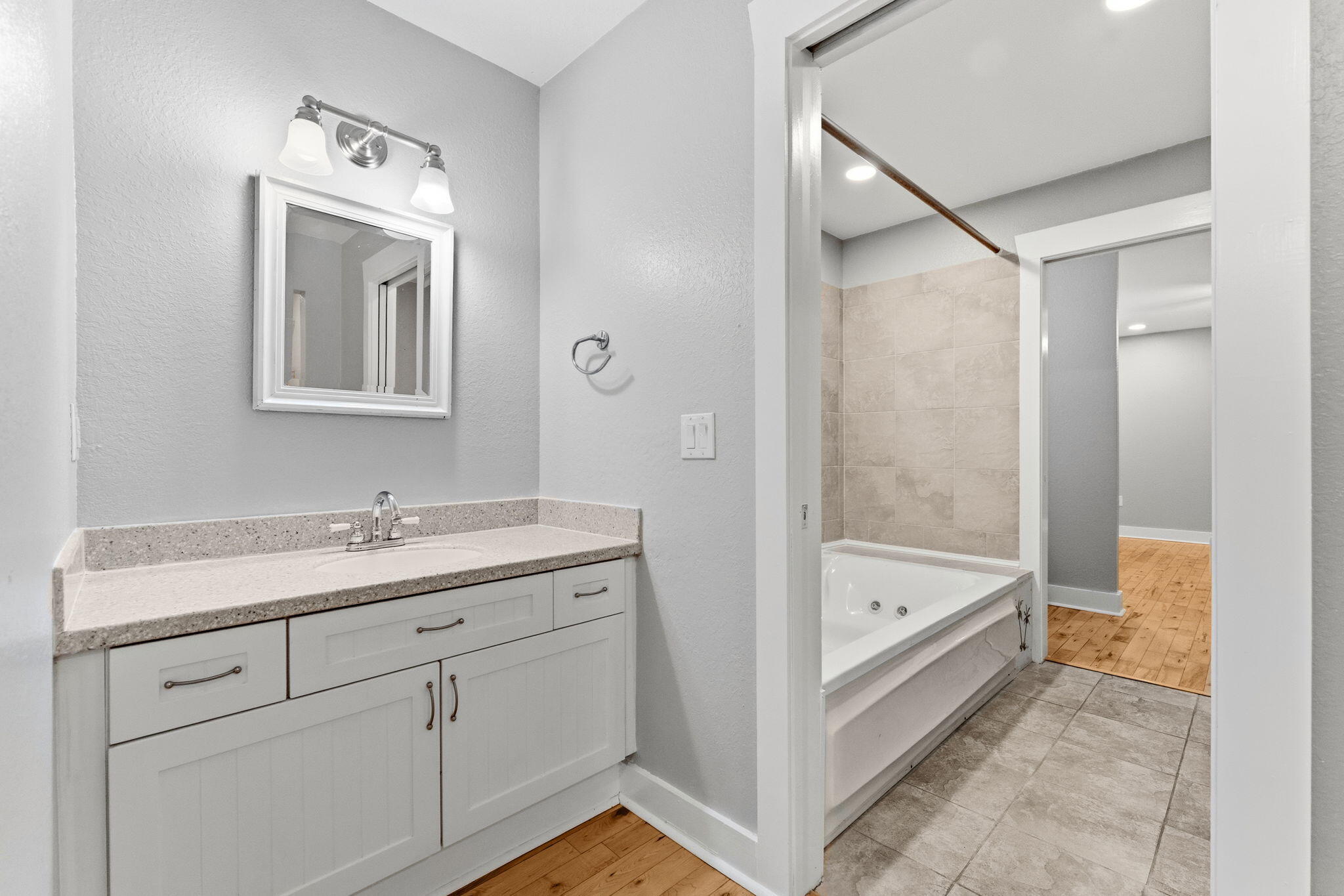 BAY MAGNOLIA - Residential Lease