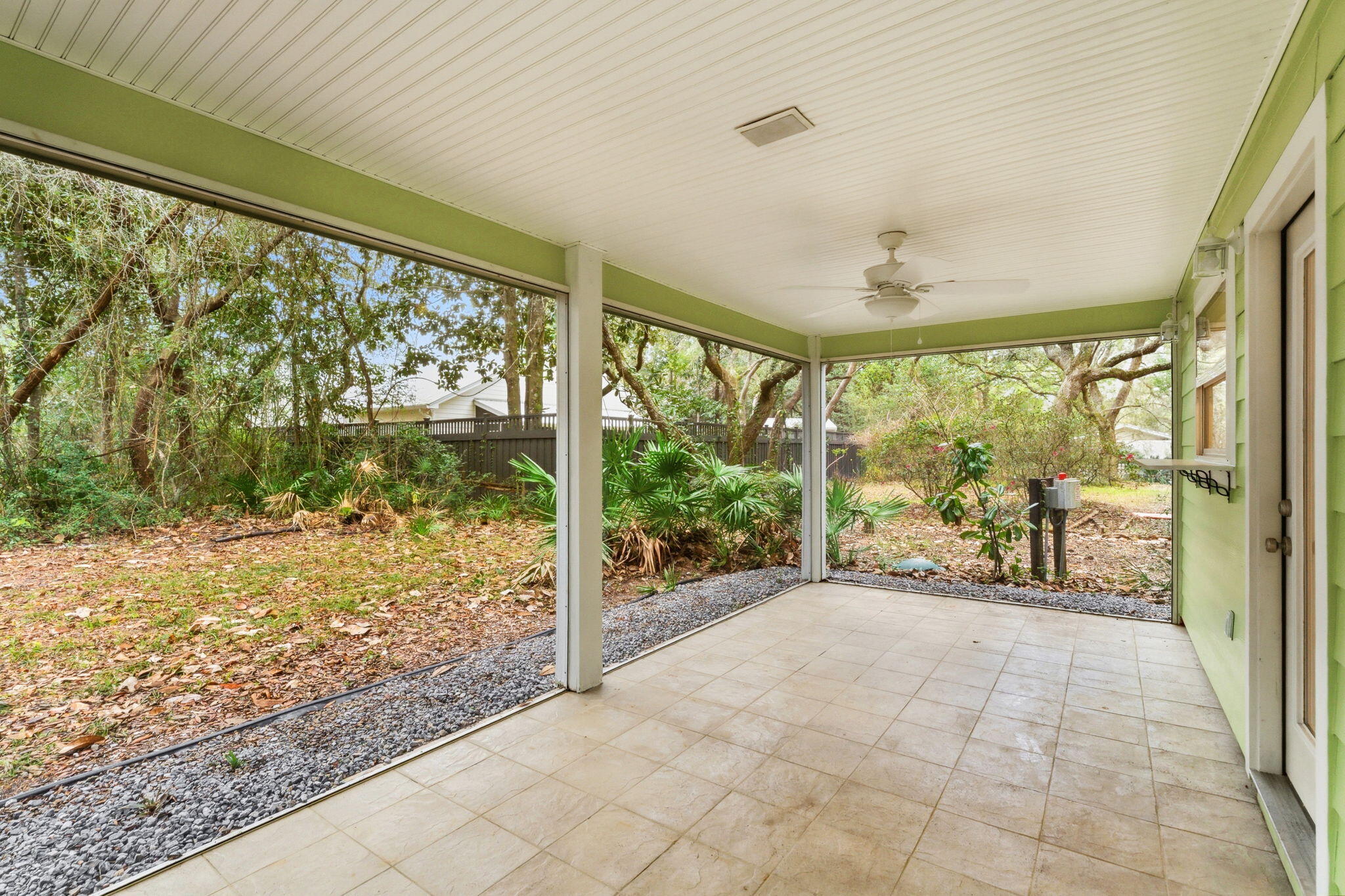 BAY MAGNOLIA - Residential Lease