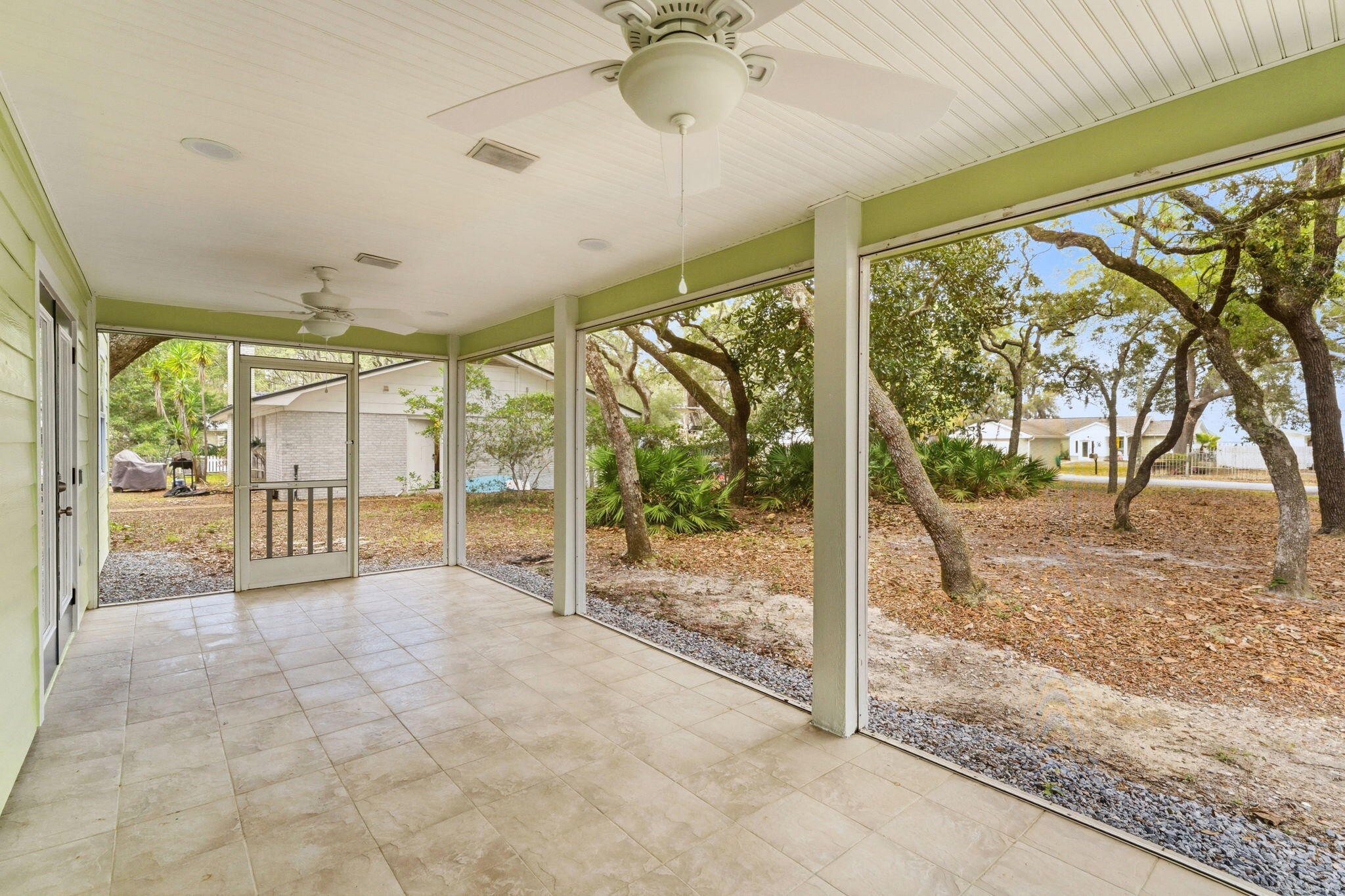 BAY MAGNOLIA - Residential Lease