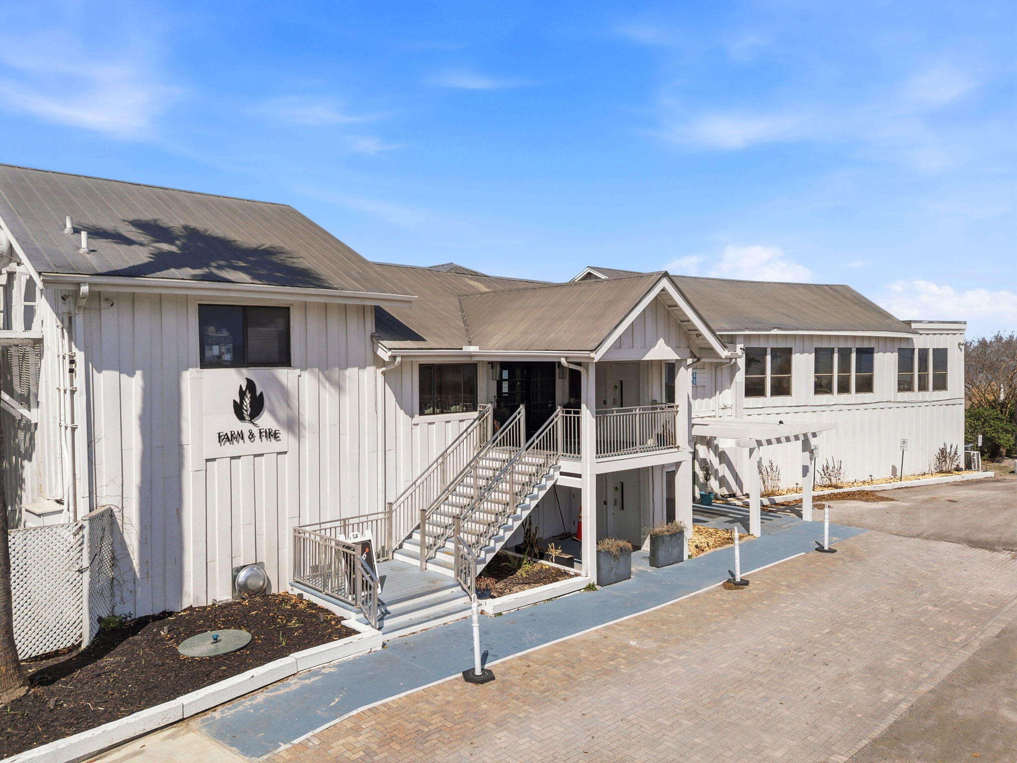 BAY MAGNOLIA - Residential Lease