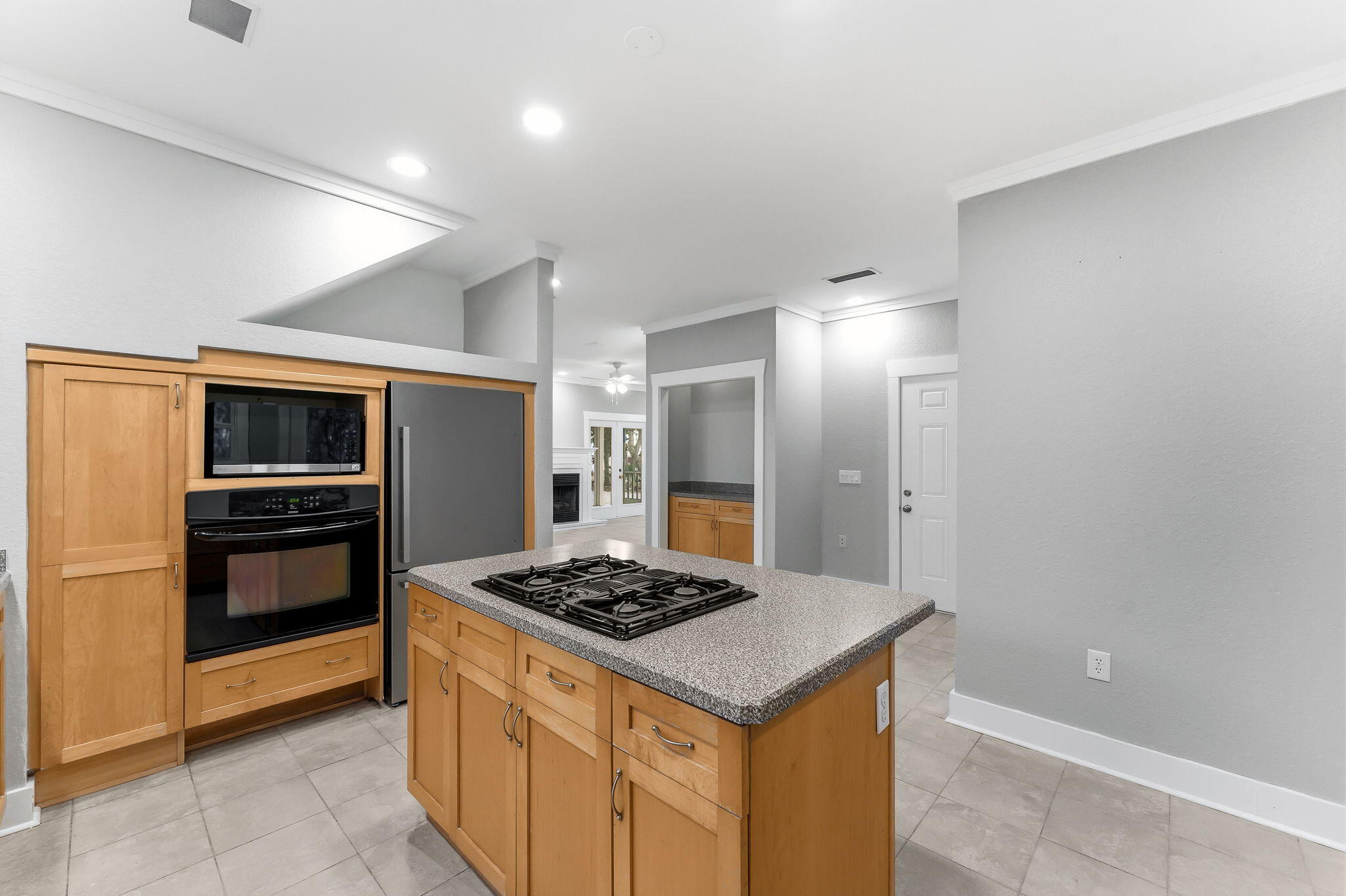 BAY MAGNOLIA - Residential Lease