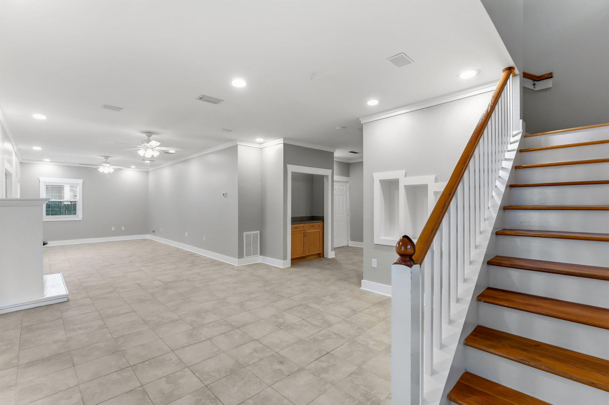 BAY MAGNOLIA - Residential Lease