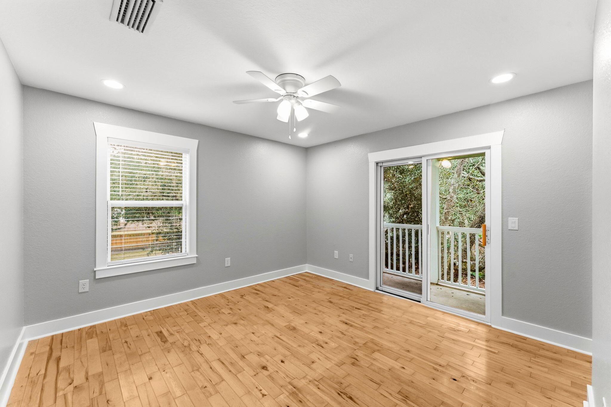 BAY MAGNOLIA - Residential Lease