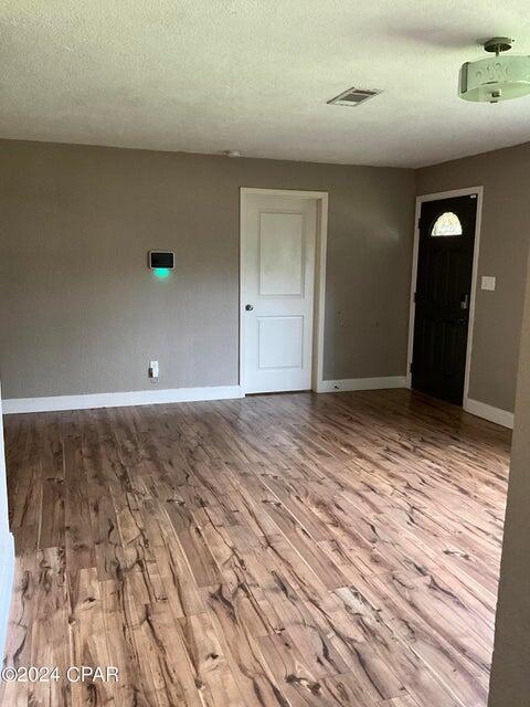 OAK TREE PARK - Residential