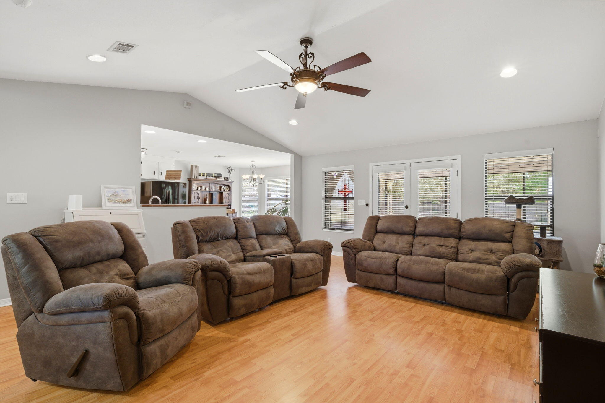 HOLLEY BY THE SEA - Residential