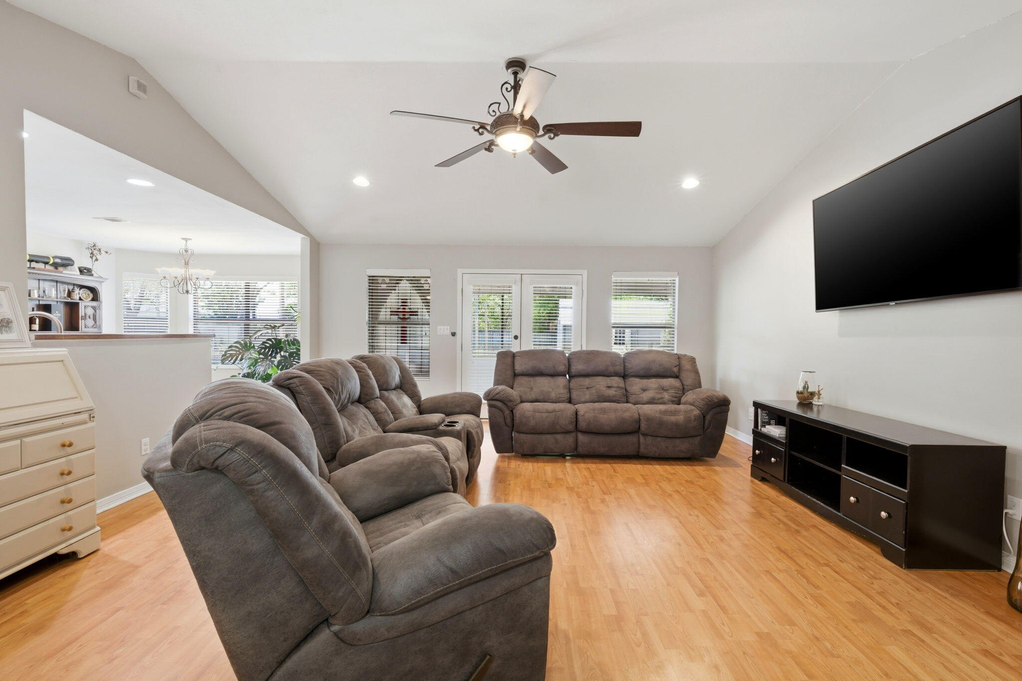 HOLLEY BY THE SEA - Residential