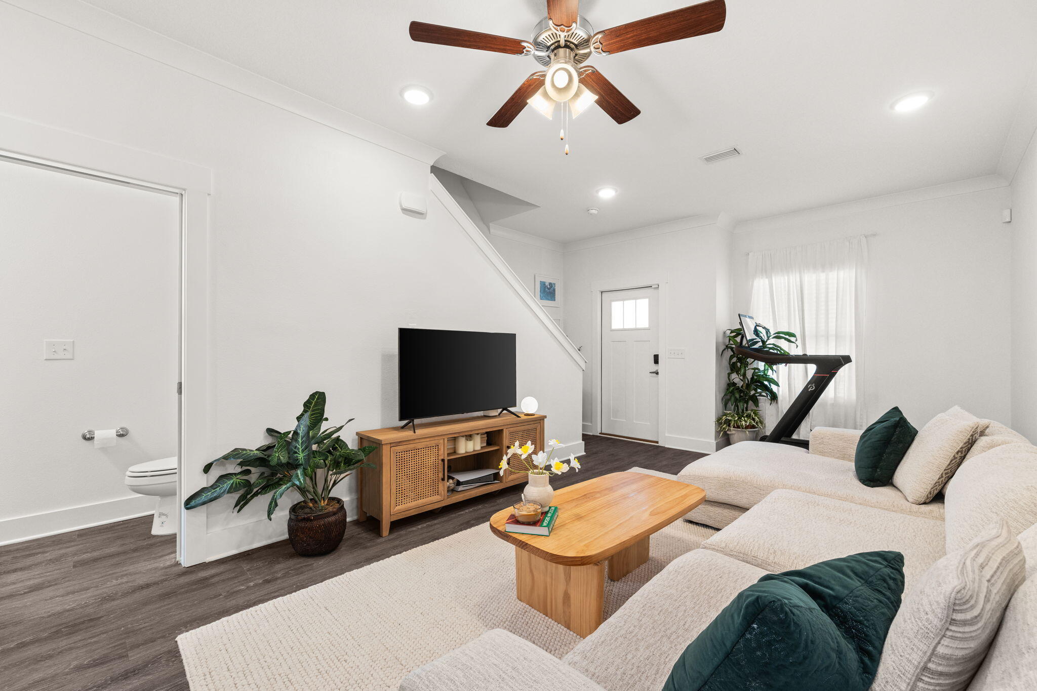 VERANDAS OF FREEPORT, THE - Residential Lease