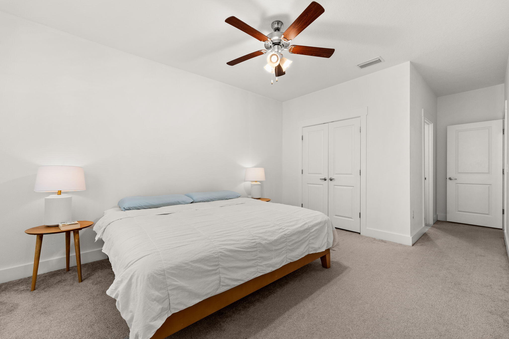 VERANDAS OF FREEPORT, THE - Residential Lease