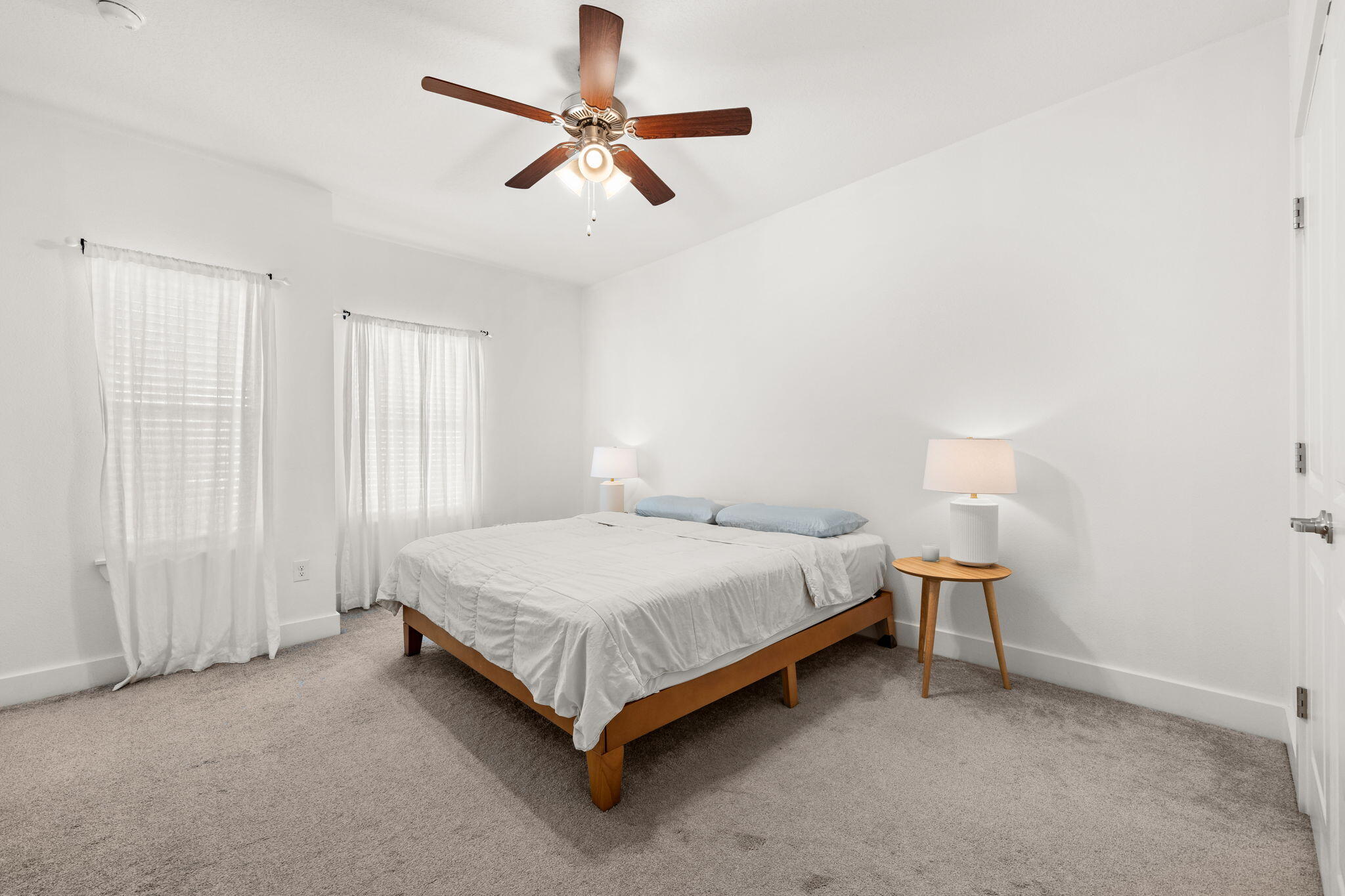 VERANDAS OF FREEPORT, THE - Residential Lease