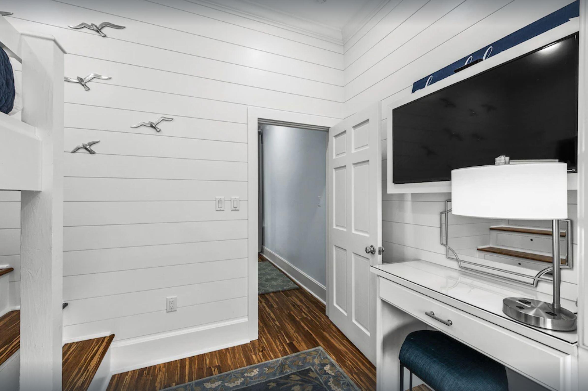 GULF TRACE 1 - Residential