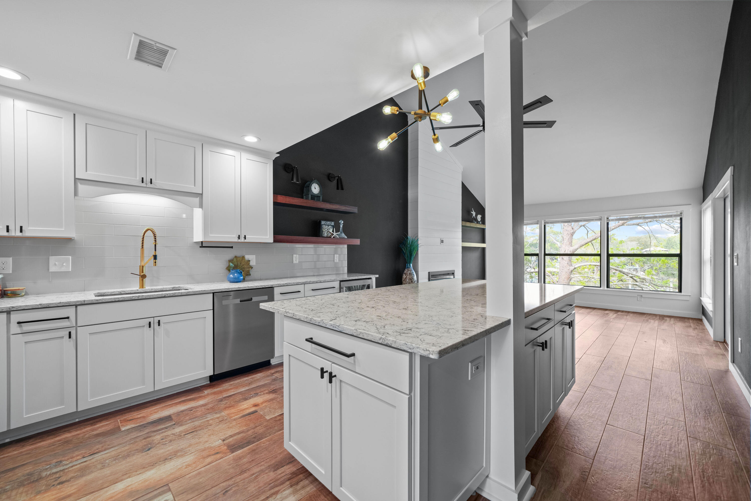 MARINA VILLAS CONDO AT BLUEWATER BAY - Residential