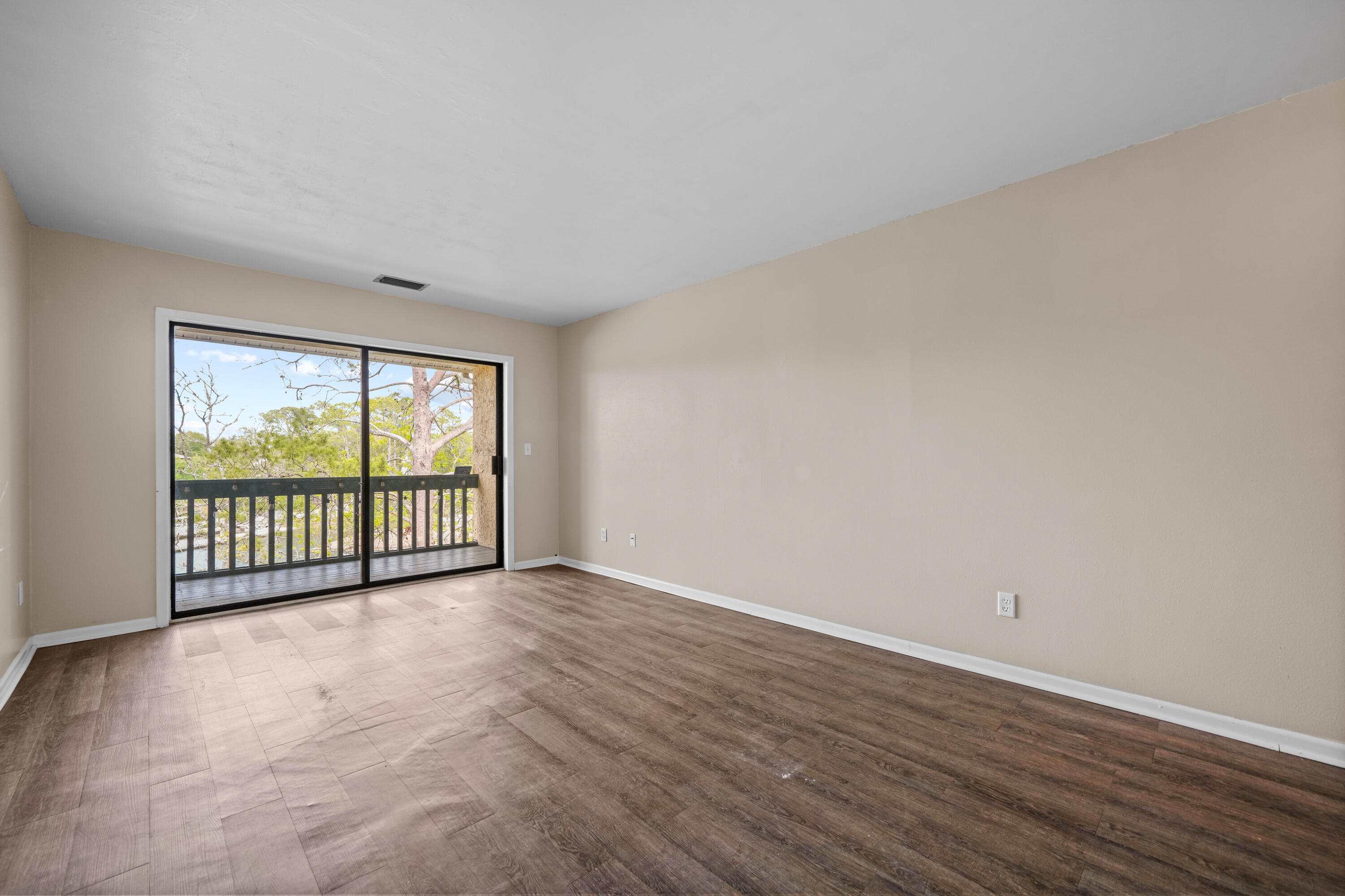 MARINA VILLAS CONDO AT BLUEWATER BAY - Residential